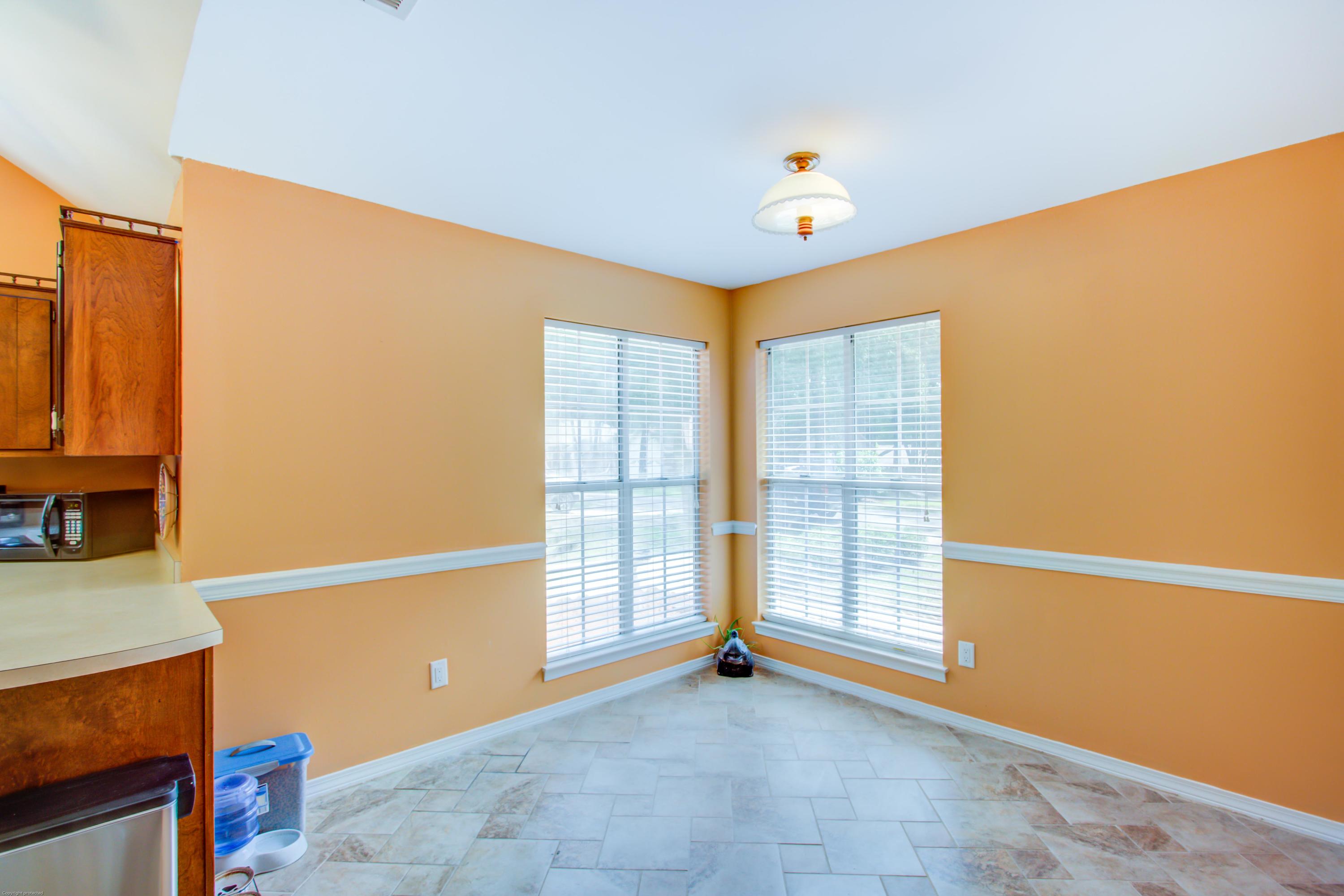 SAVANNAH OAKS - Residential