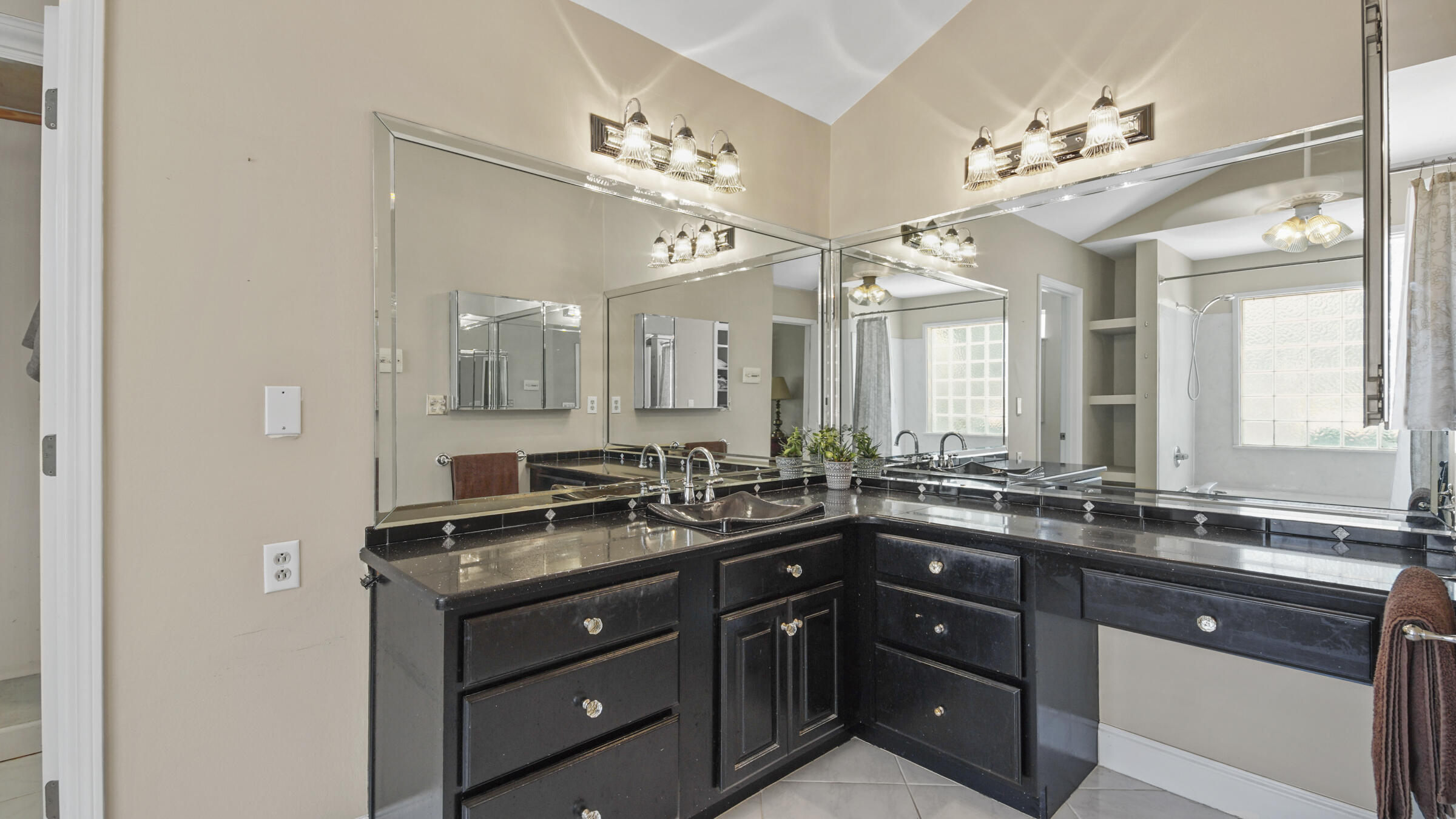 GLENLAKE PH 1 - Residential