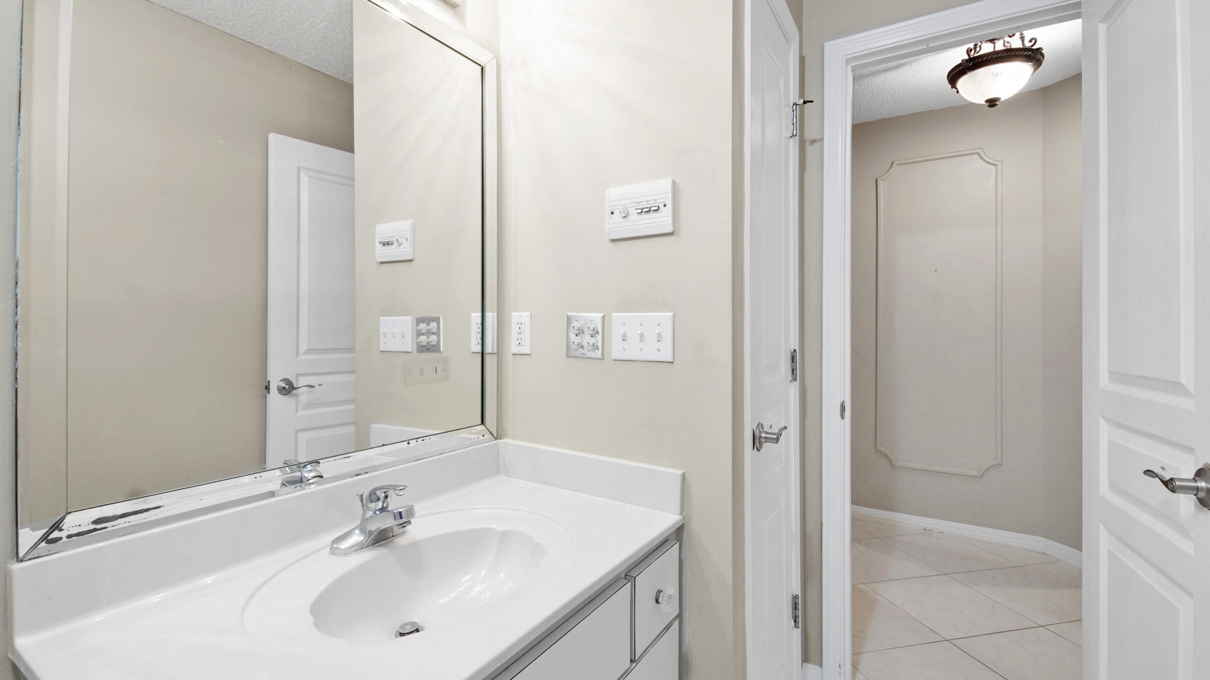 GLENLAKE PH 1 - Residential