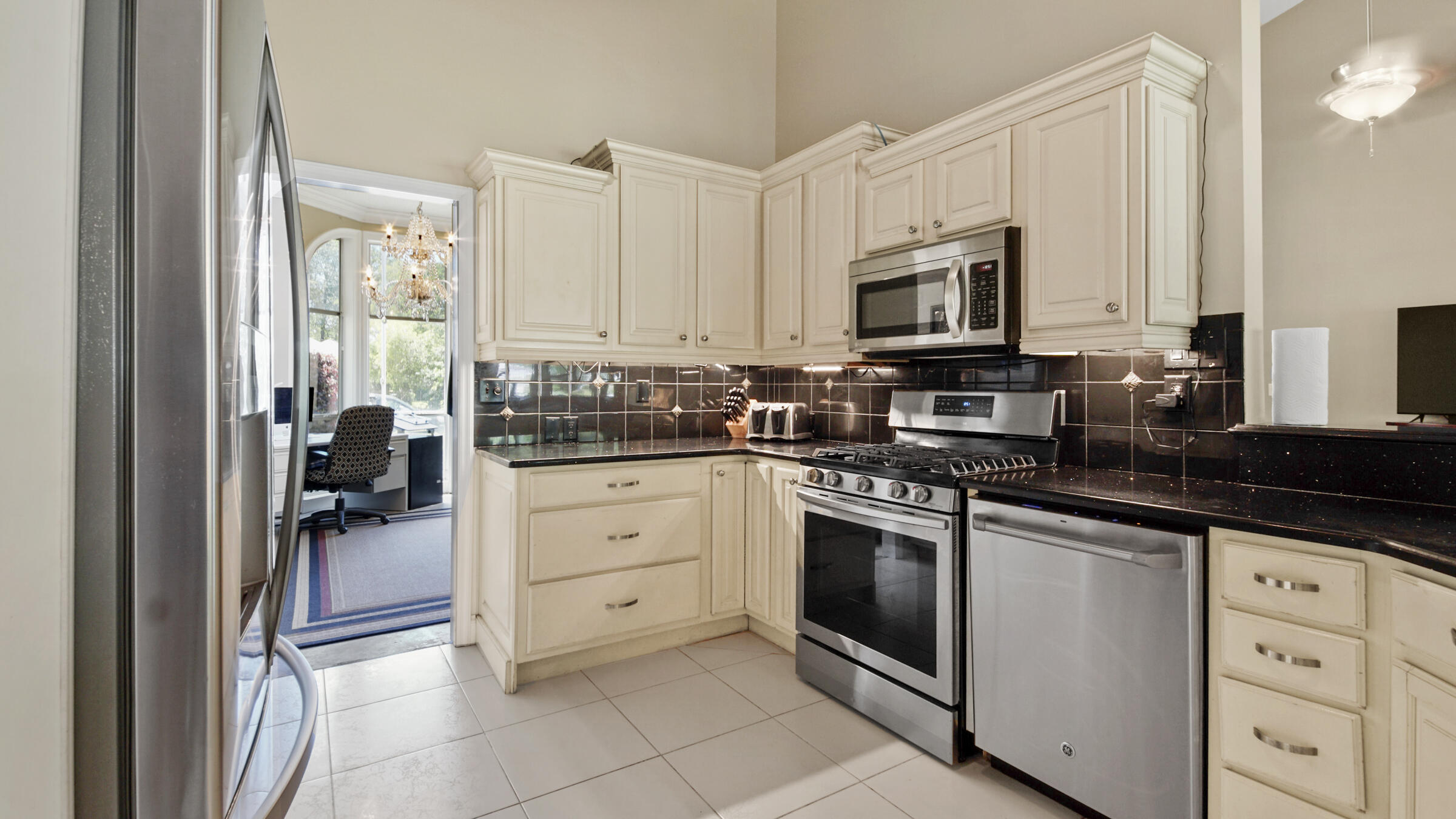 GLENLAKE PH 1 - Residential