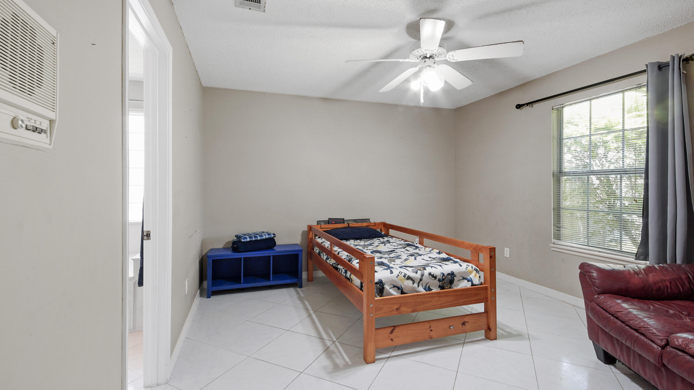 GLENLAKE PH 1 - Residential