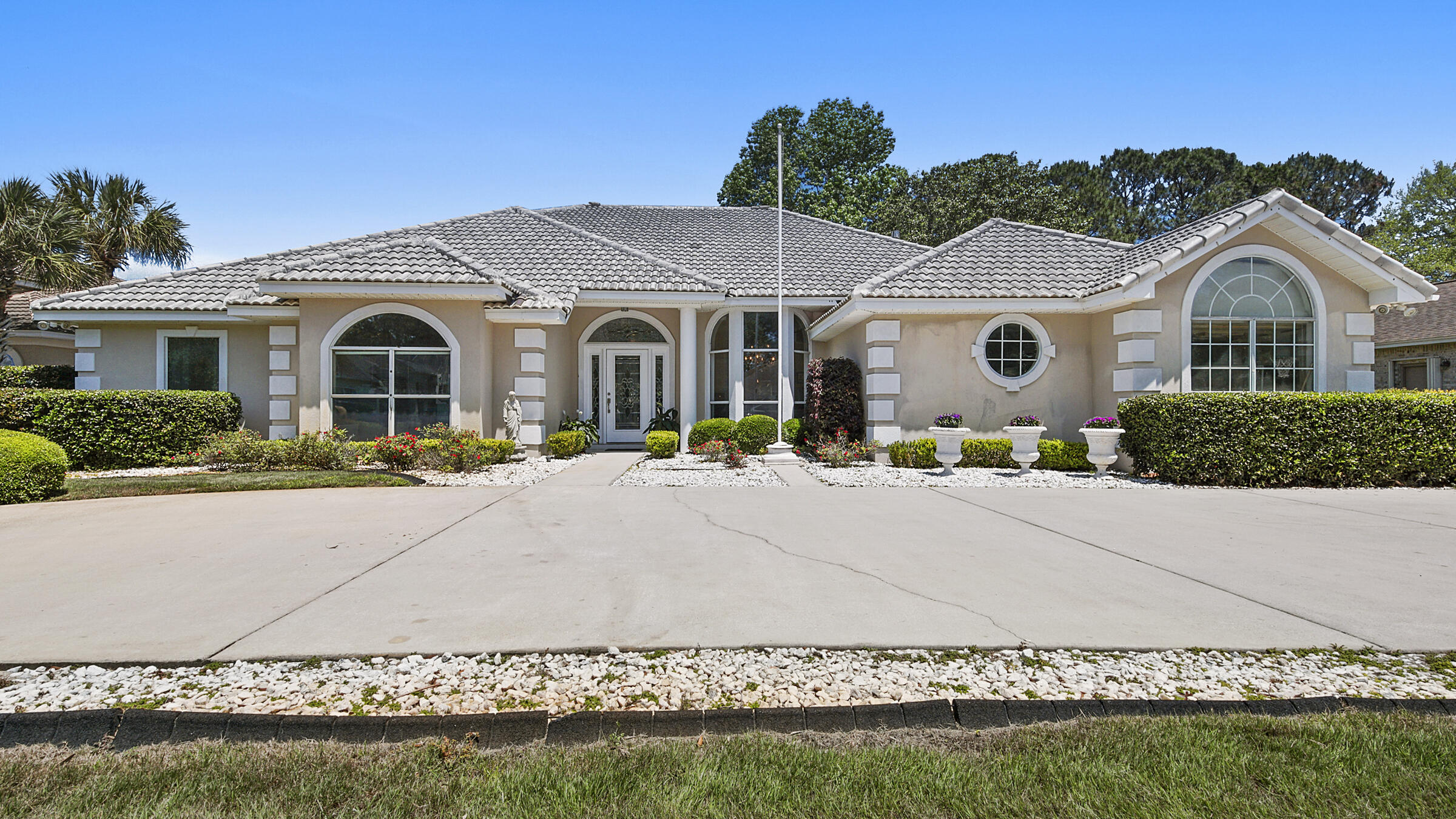 GLENLAKE PH 1 - Residential