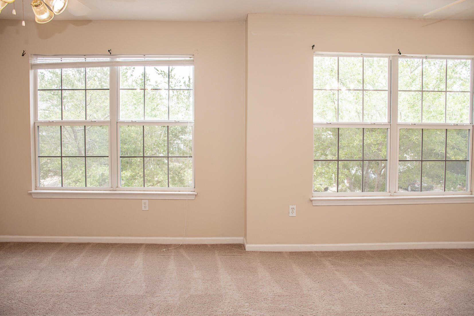 ROLLING PINES - Residential