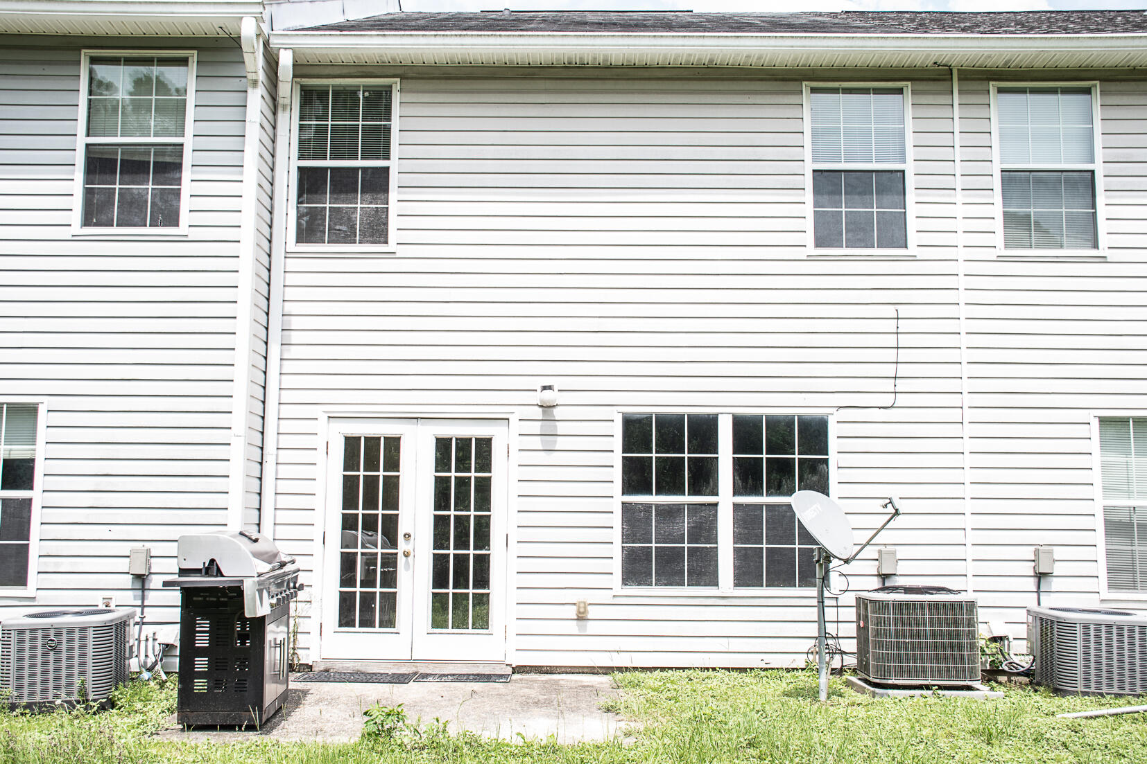 ROLLING PINES - Residential