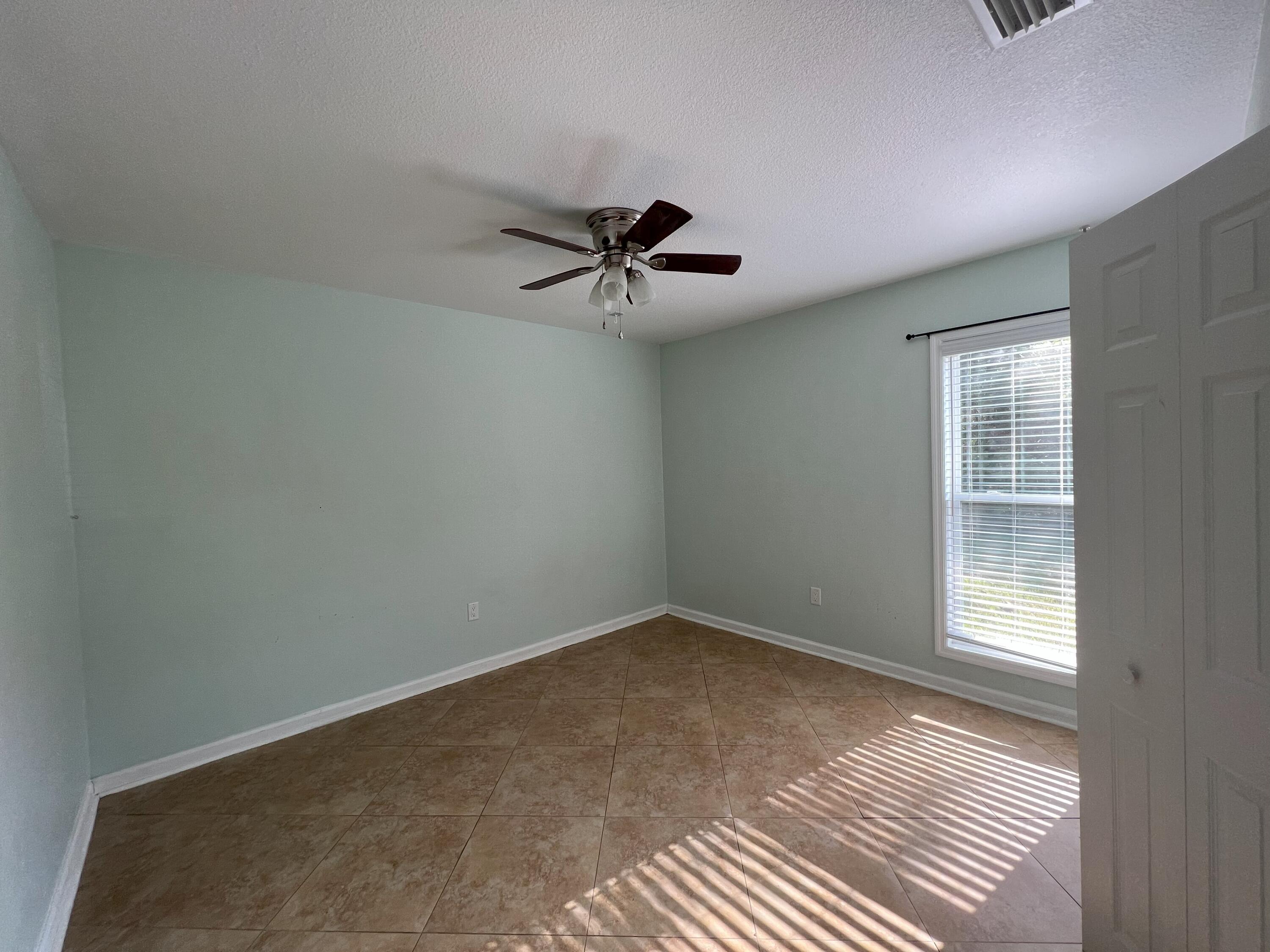 ADAMS POWELL EAST - Residential Lease