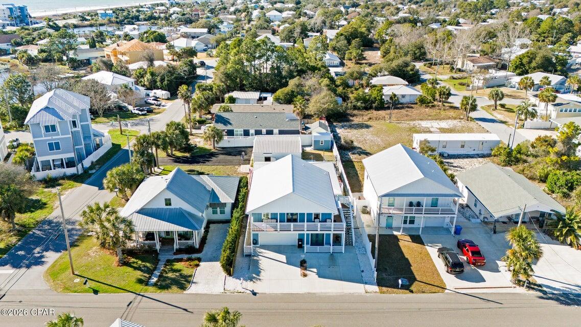 LAGUNA BEACH ESTATES 7TH ADDN - Residential