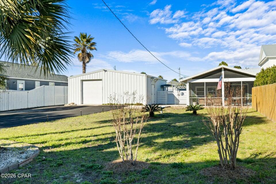 LAGUNA BEACH ESTATES 7TH ADDN - Residential