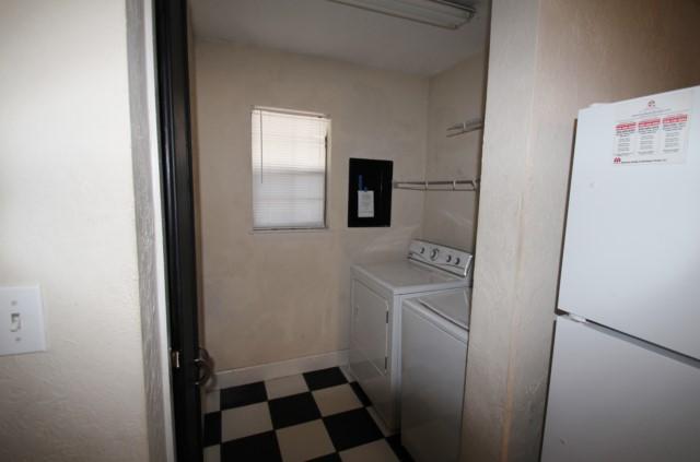 WOODHAM MANOR 1ST ADDN - Residential