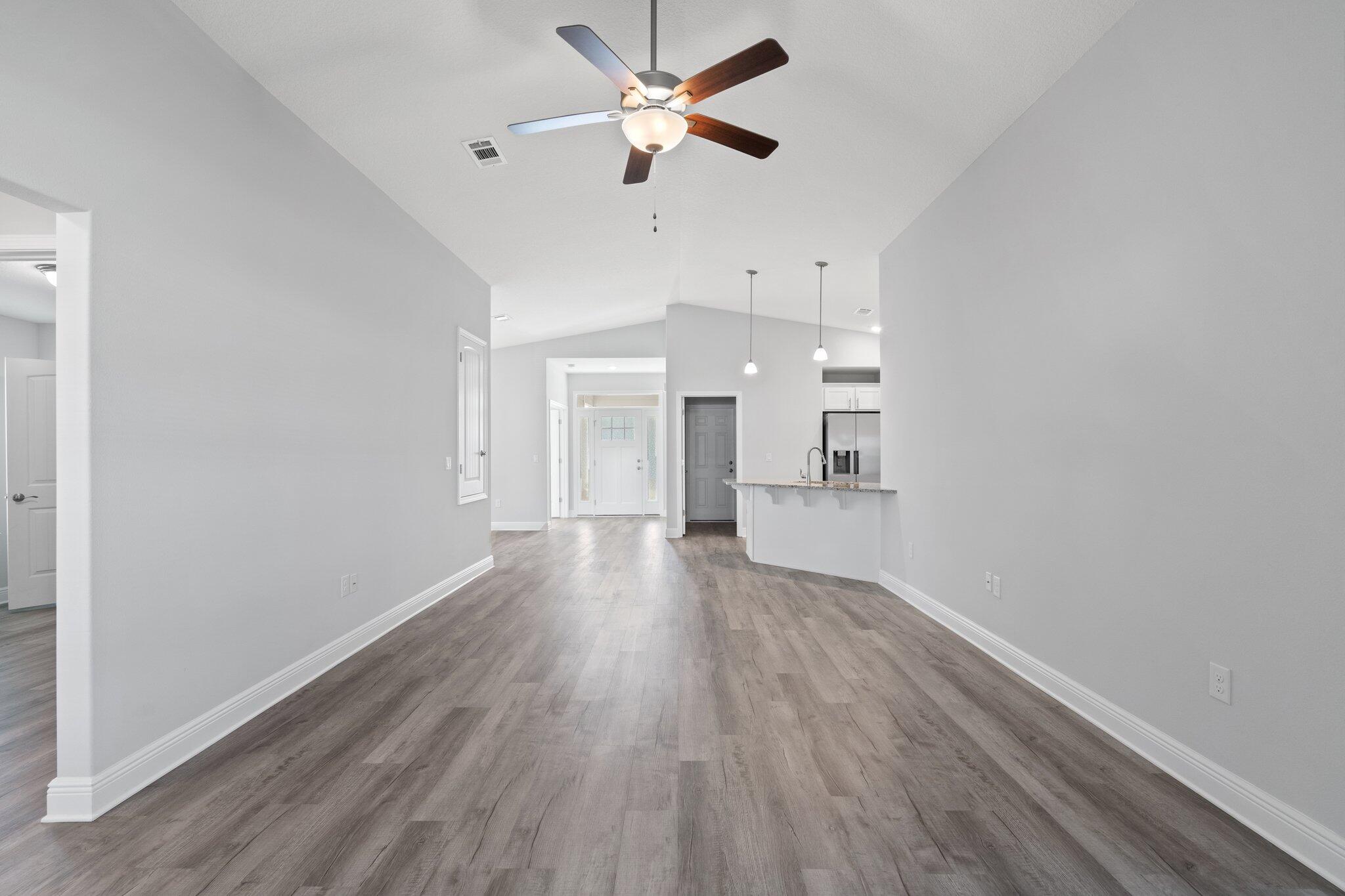 RIVERWALK PH I - Residential Lease