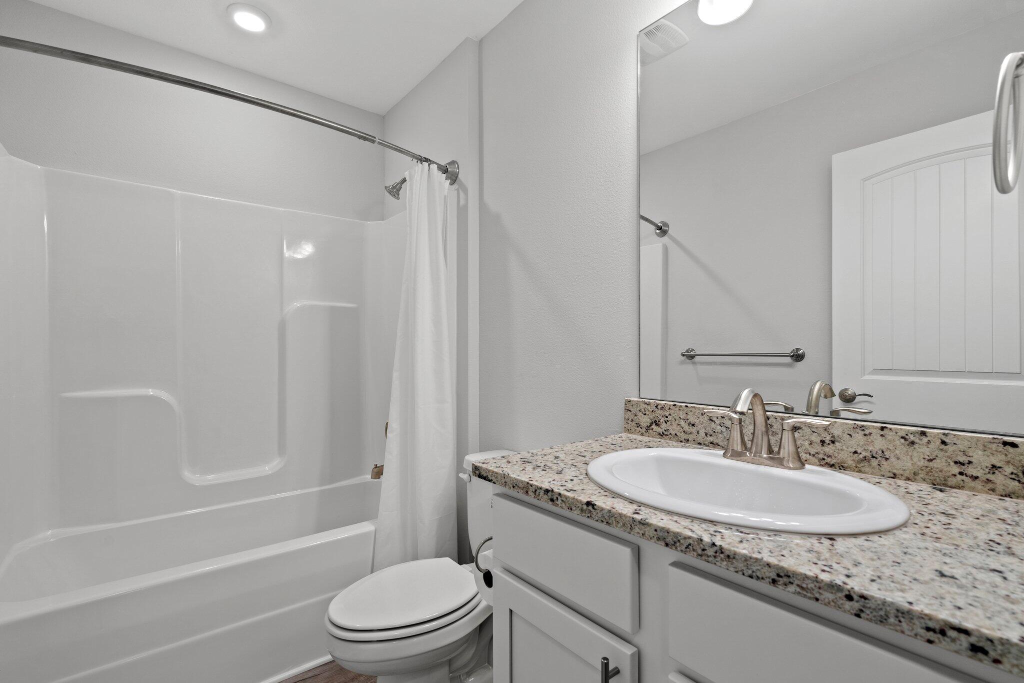 RIVERWALK PH I - Residential Lease