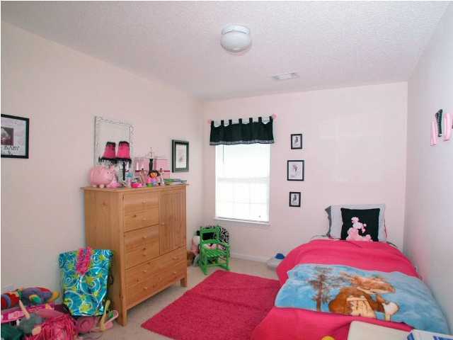 ROLLING PINES - Residential Lease