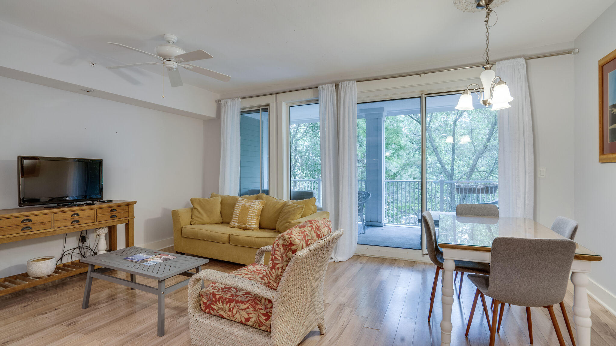 PILOT HOUSE - Residential