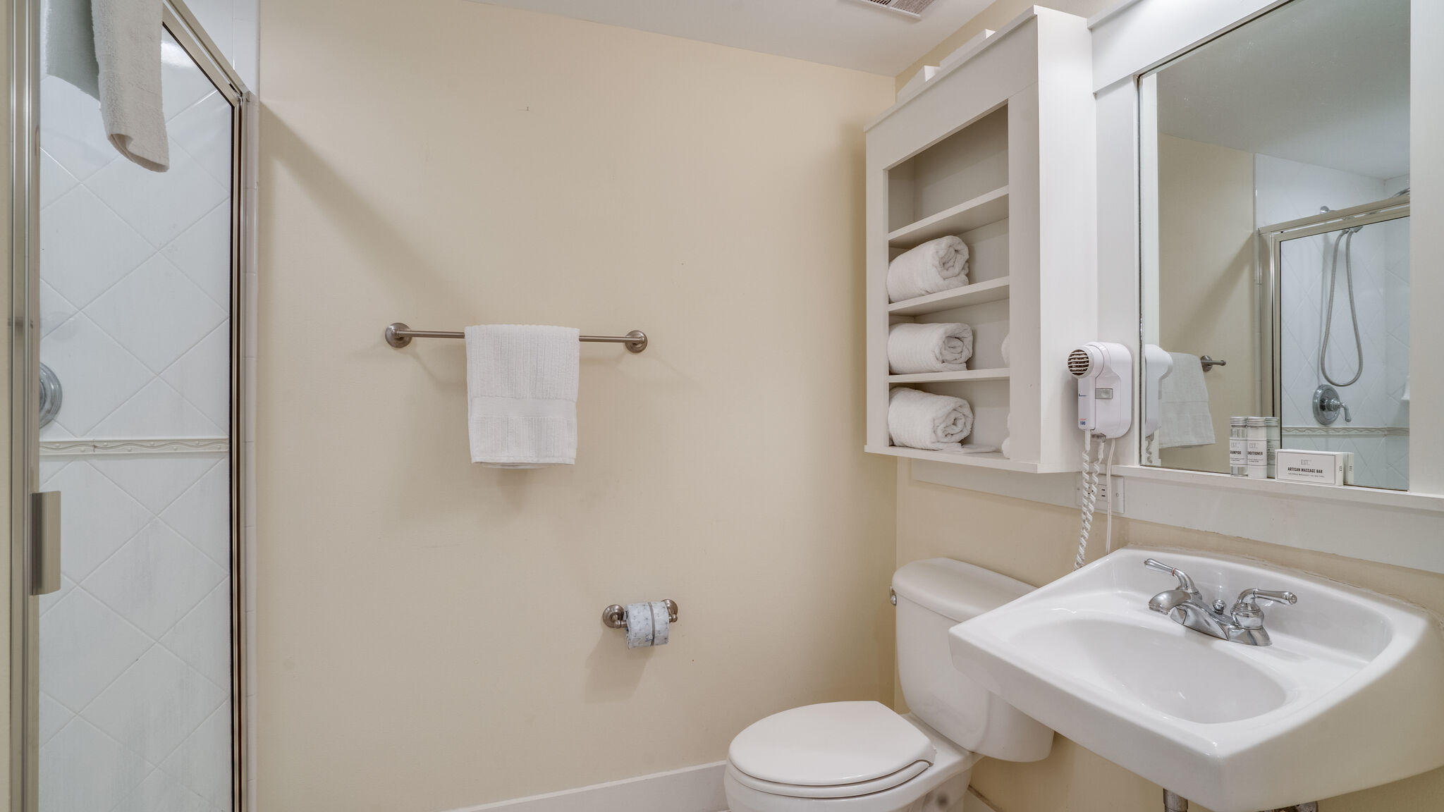 PILOT HOUSE - Residential