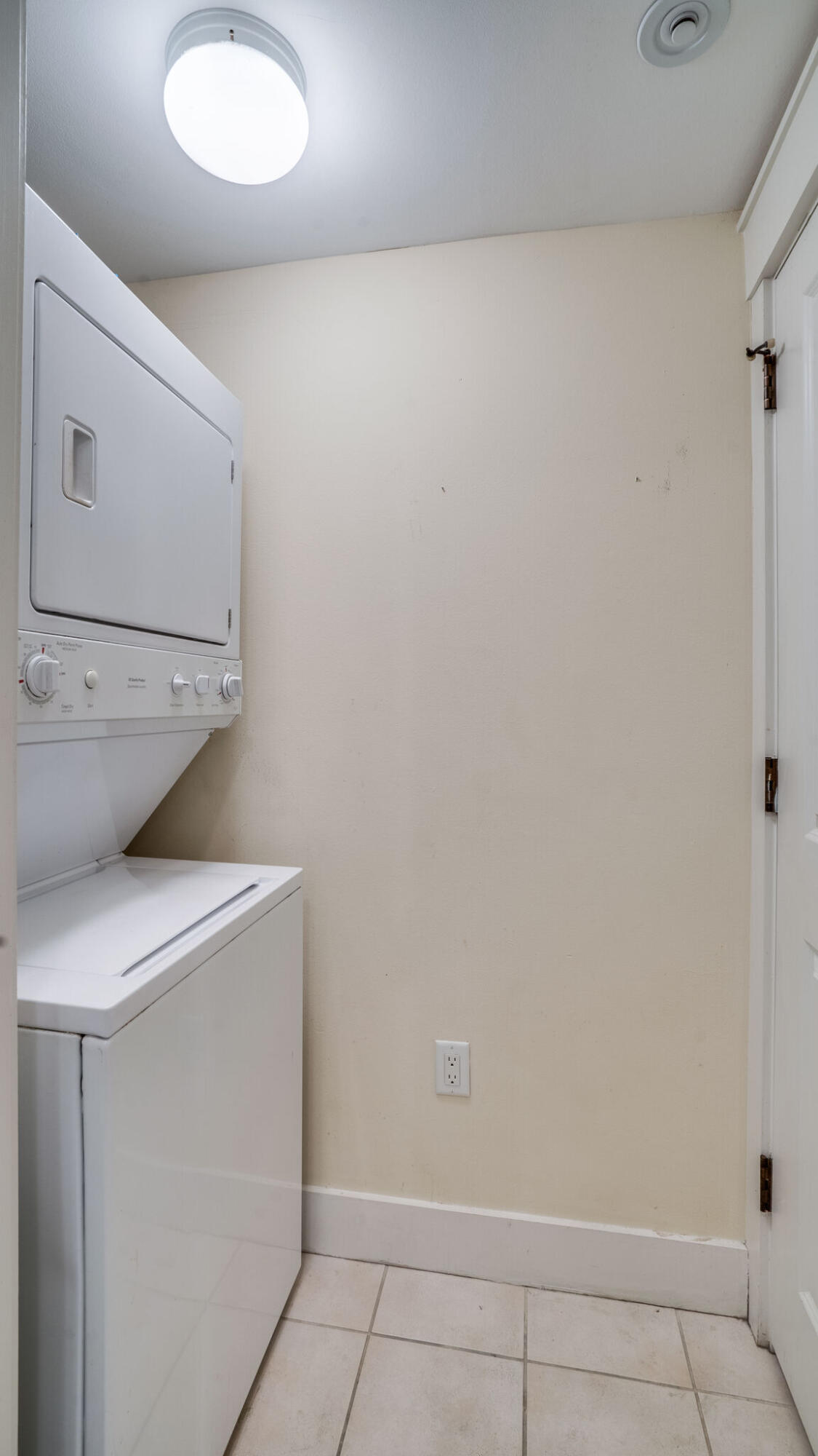 PILOT HOUSE - Residential