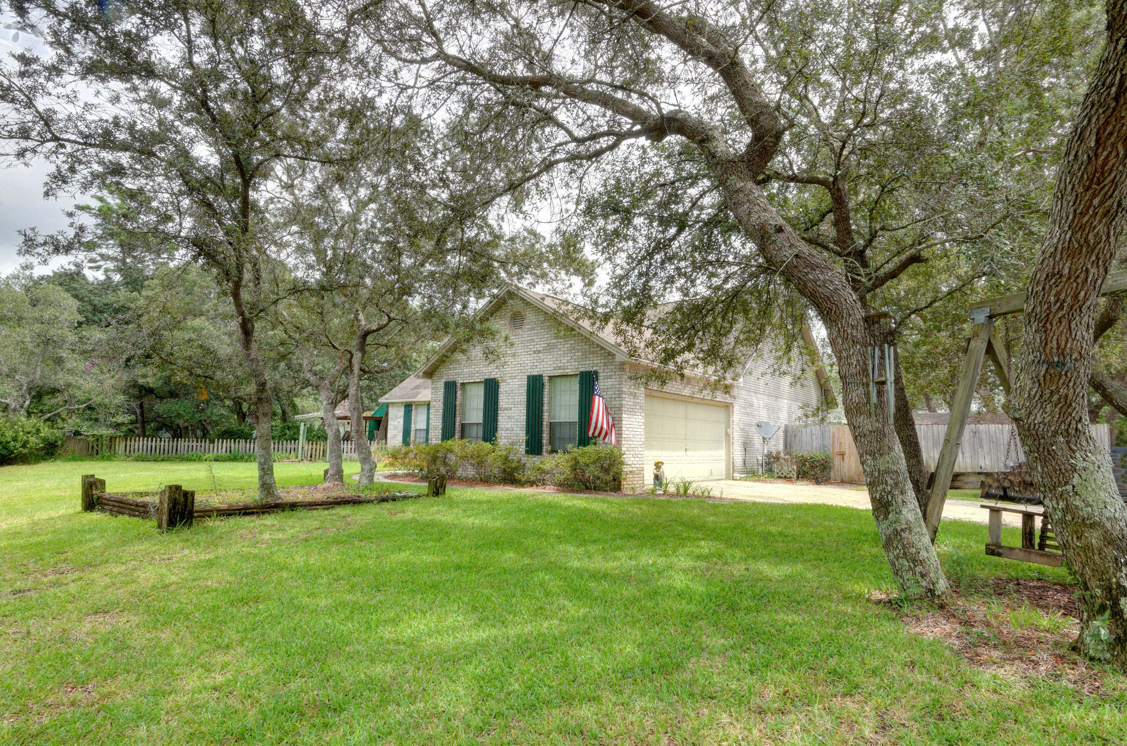 TOM KING ESTATES - Residential