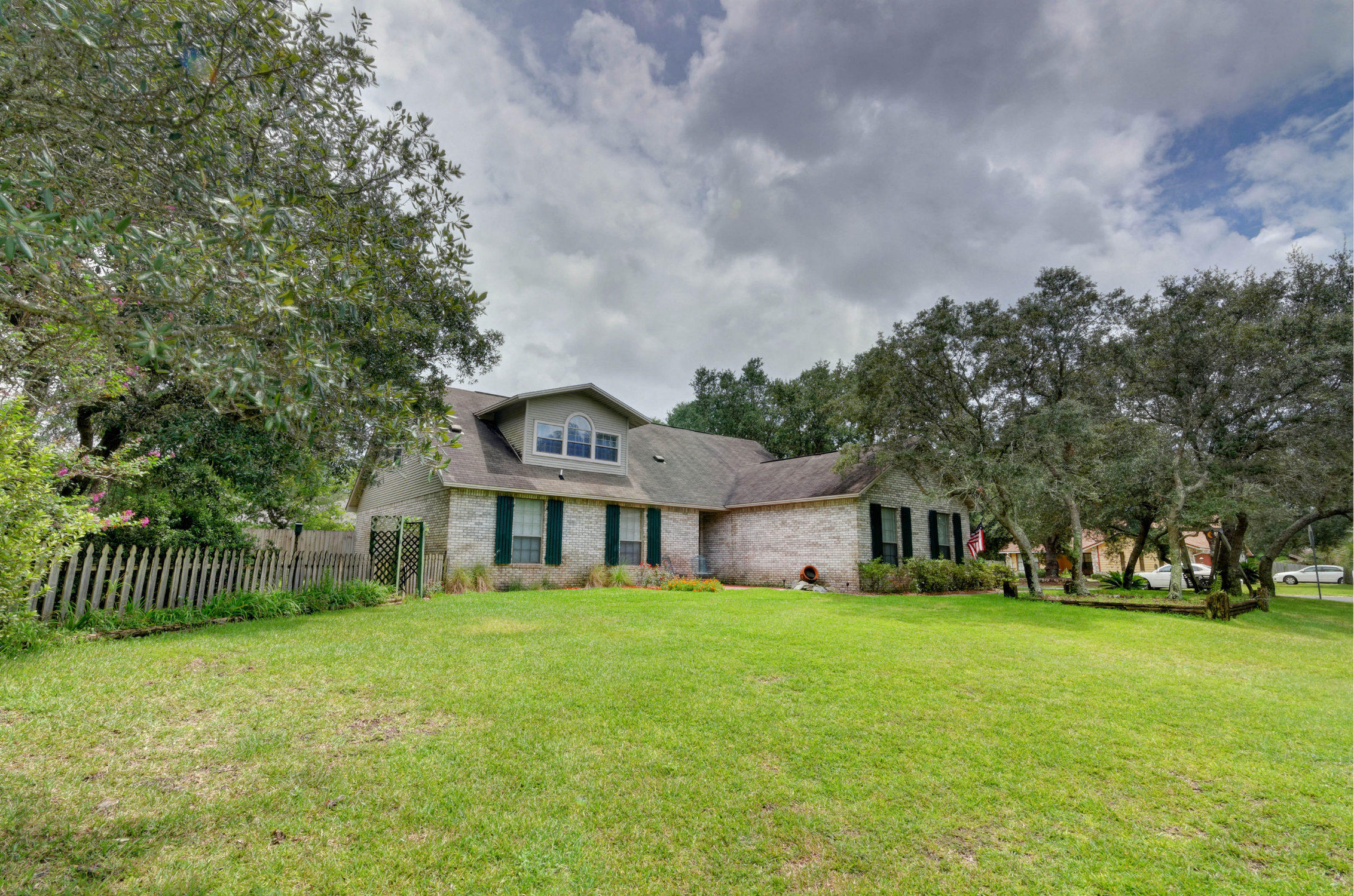 TOM KING ESTATES - Residential