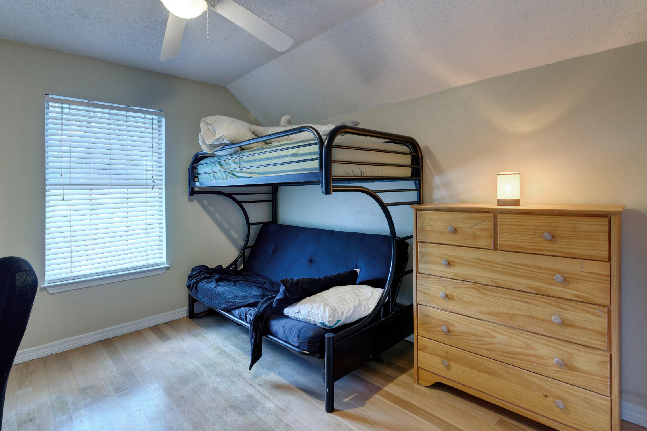 TOM KING ESTATES - Residential