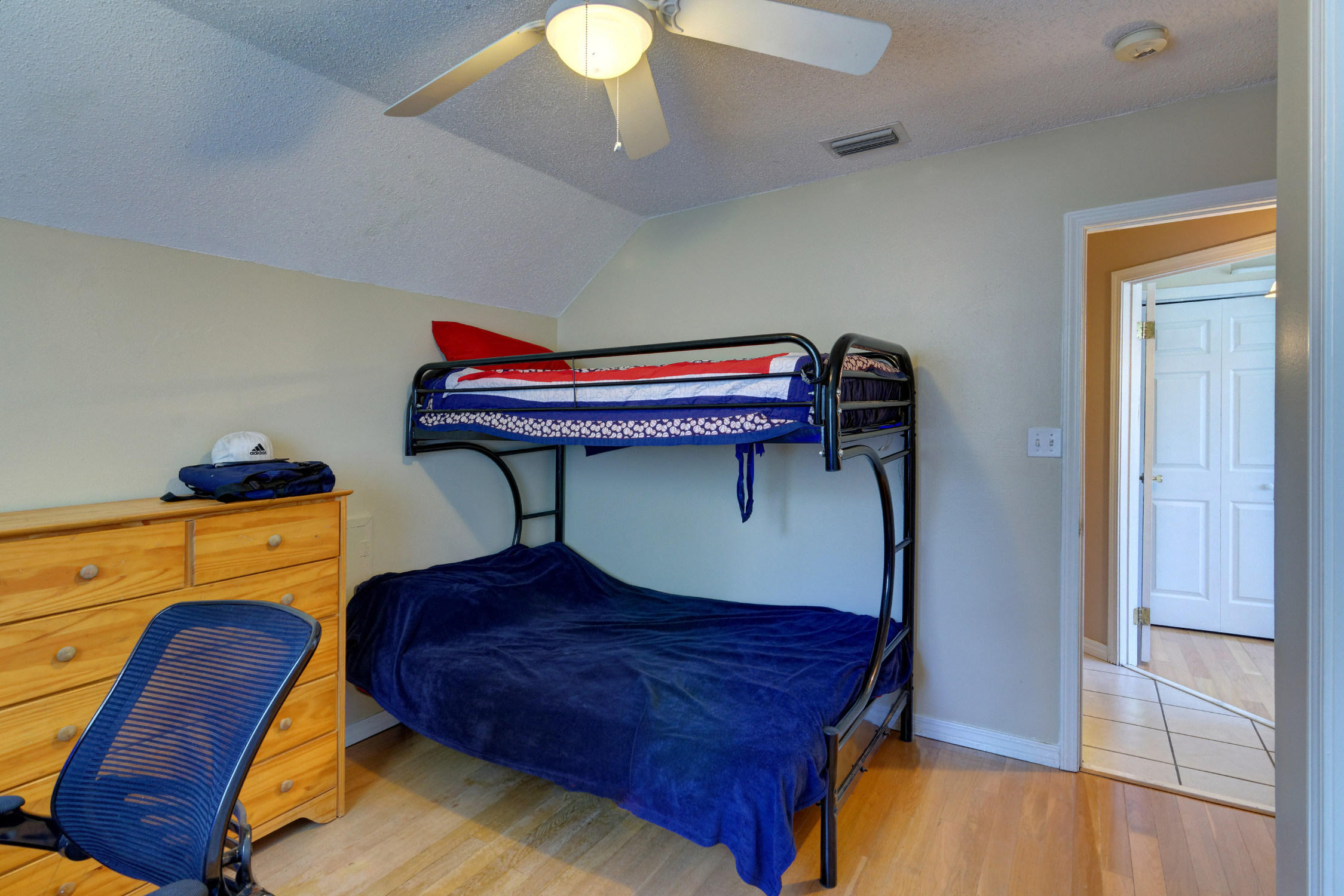 TOM KING ESTATES - Residential