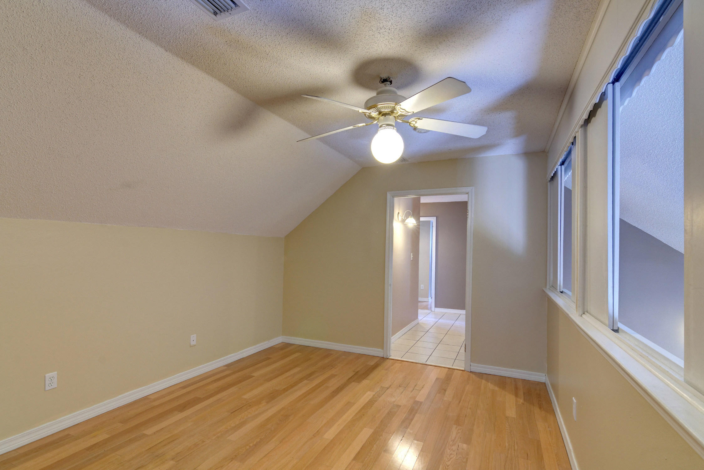 TOM KING ESTATES - Residential