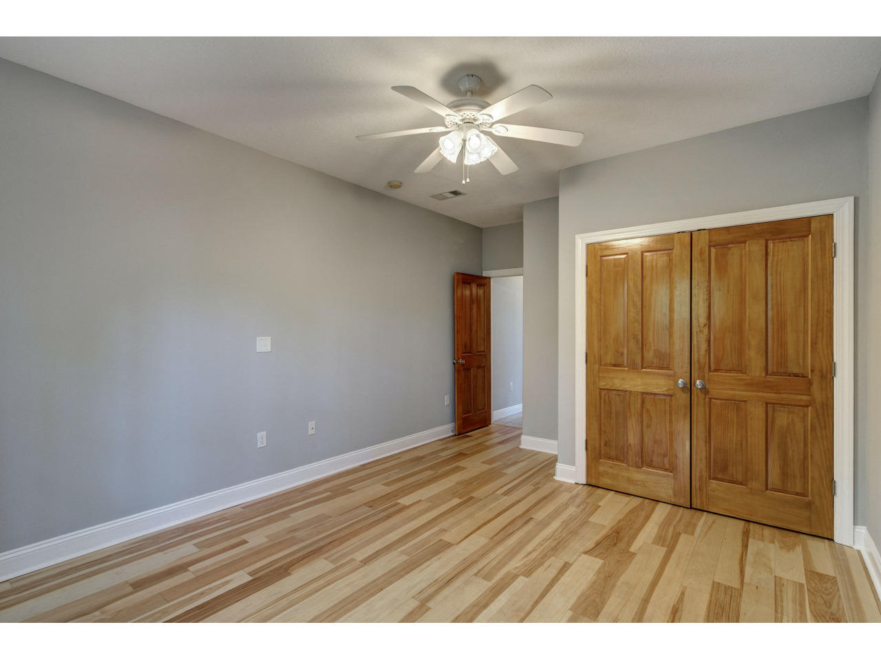 HOLIDAY SHORES ESTATES 2ND ADDN - Residential