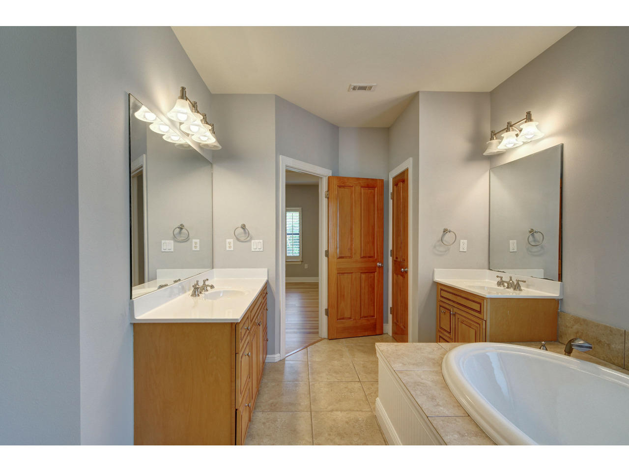 HOLIDAY SHORES ESTATES 2ND ADDN - Residential