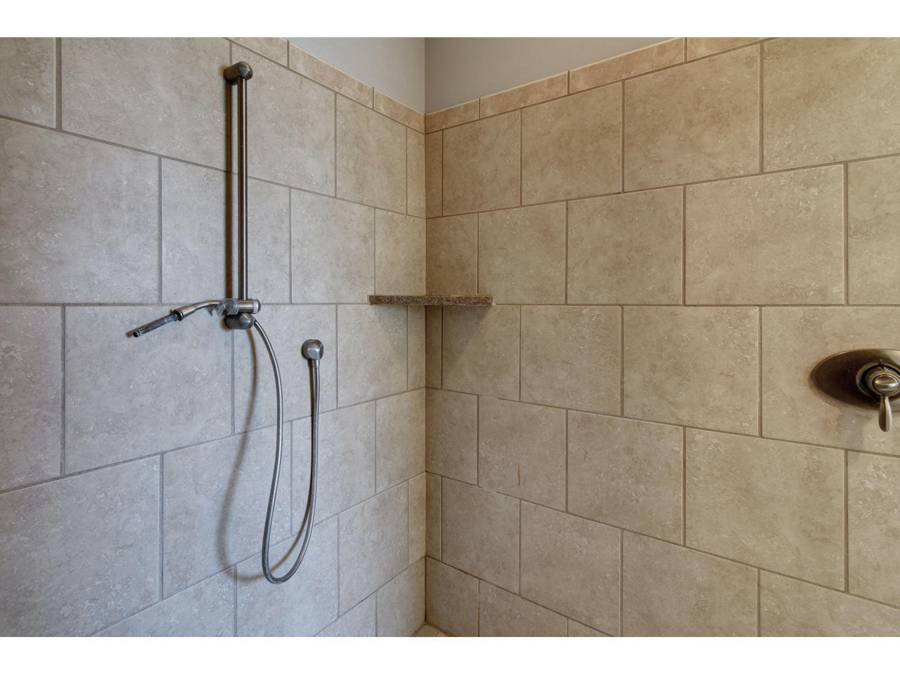 HOLIDAY SHORES ESTATES 2ND ADDN - Residential