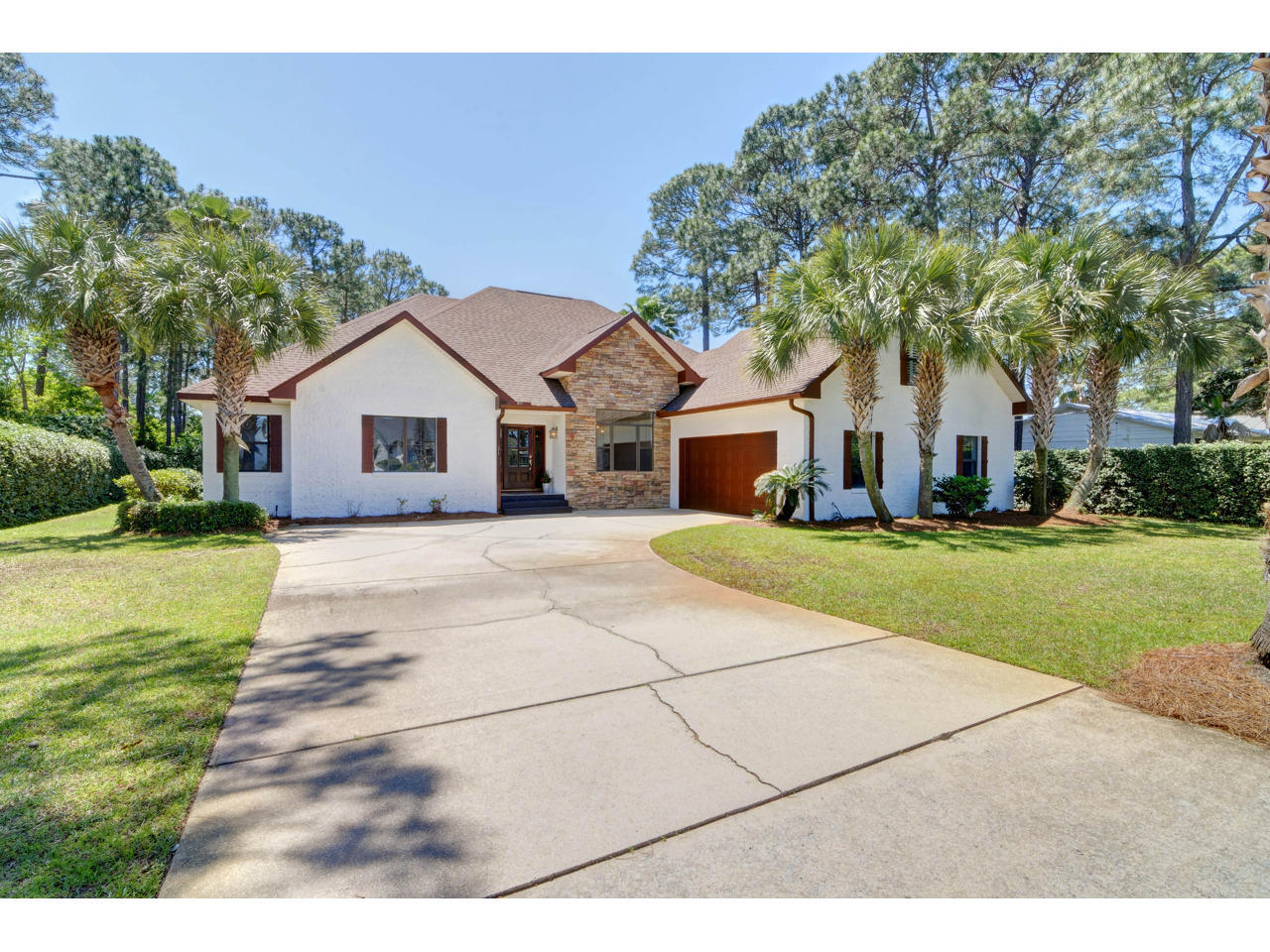 HOLIDAY SHORES ESTATES 2ND ADDN - Residential