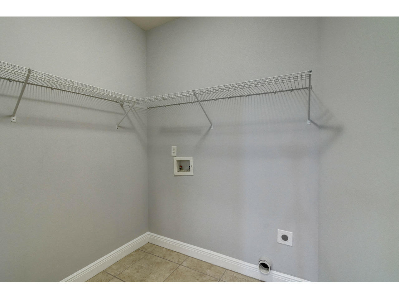 HOLIDAY SHORES ESTATES 2ND ADDN - Residential