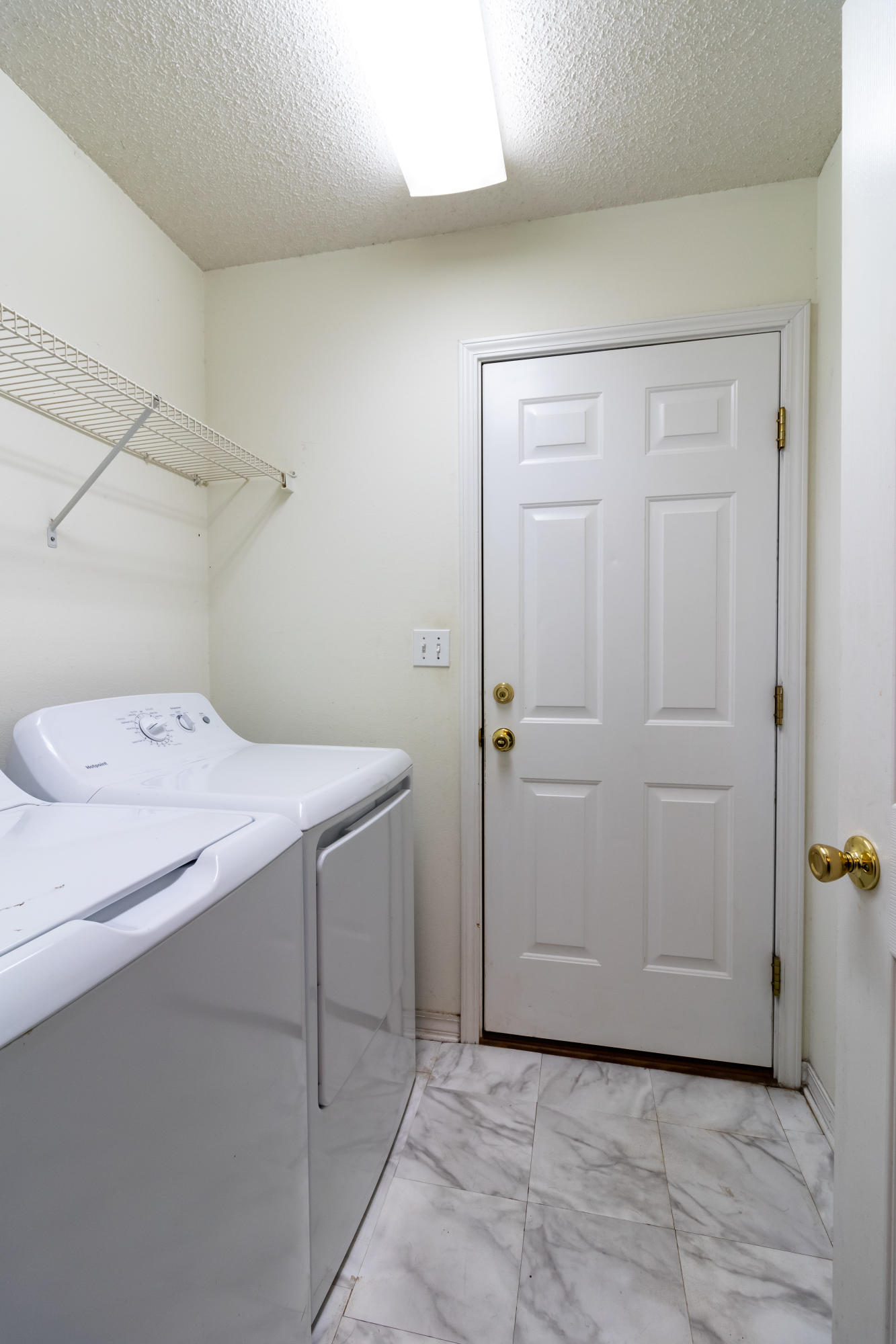 AUBURN ACRES - Residential