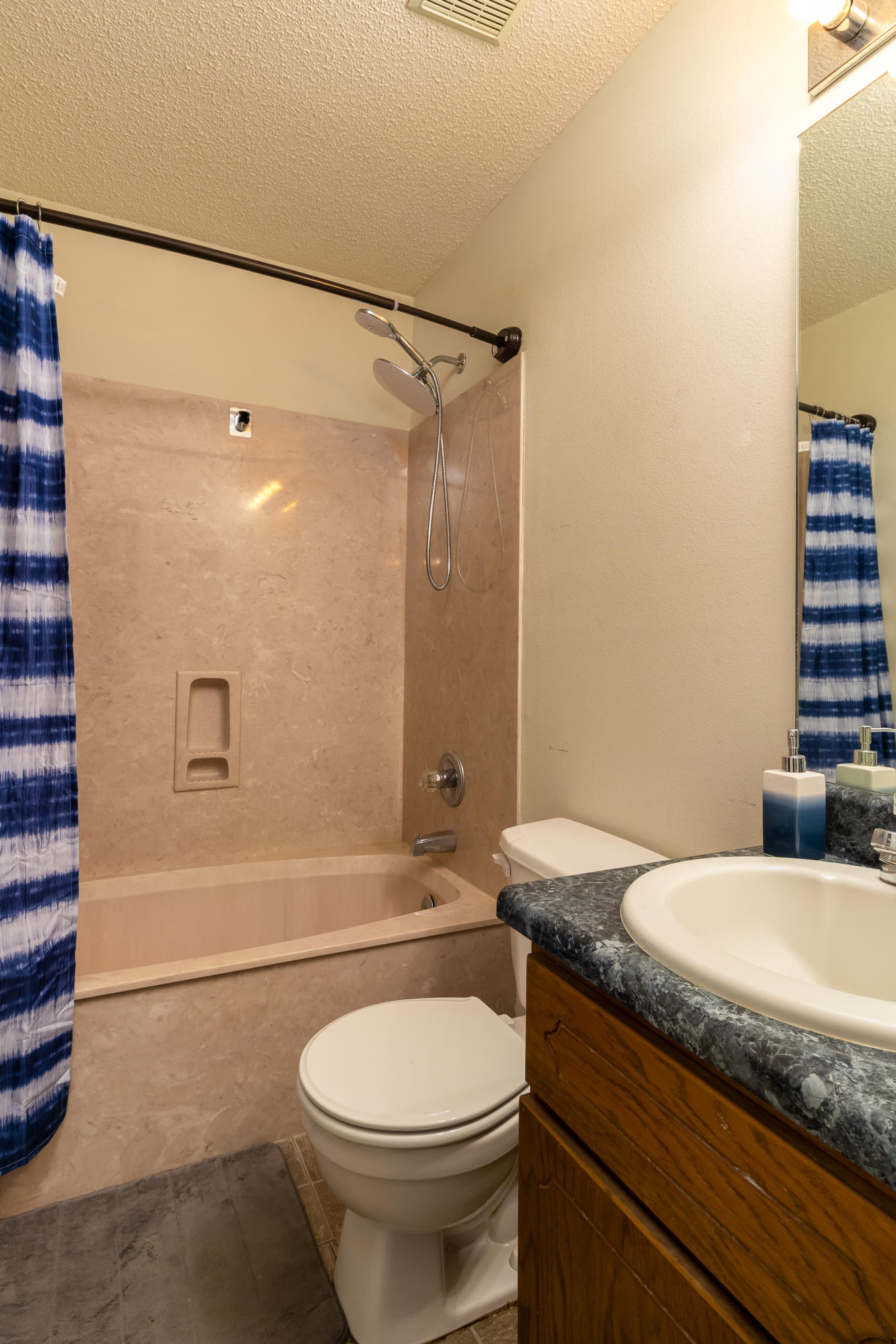 AUBURN ACRES - Residential