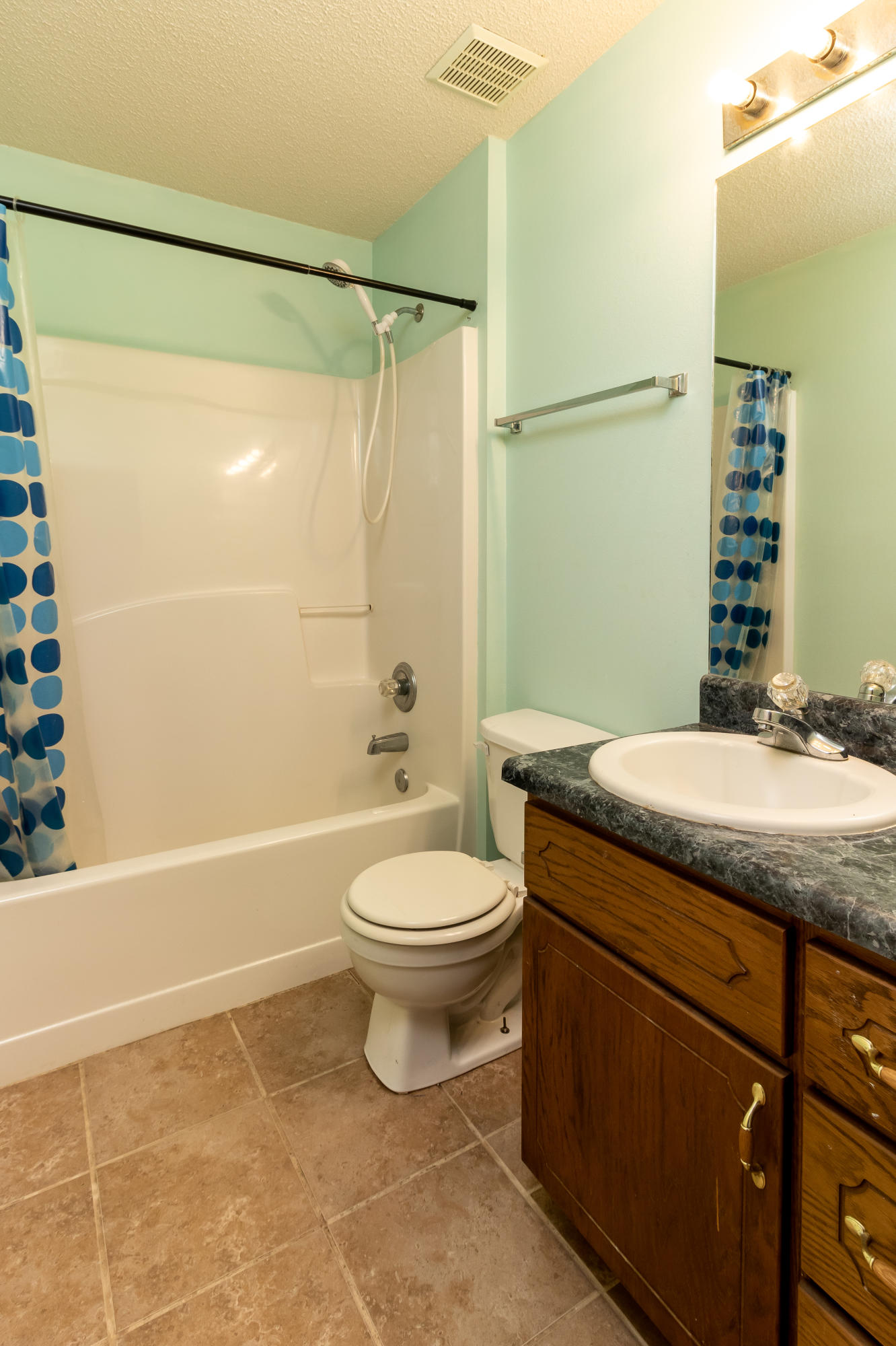 AUBURN ACRES - Residential