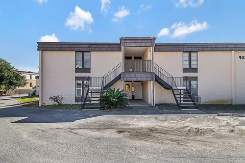 A home in Fort Walton Beach