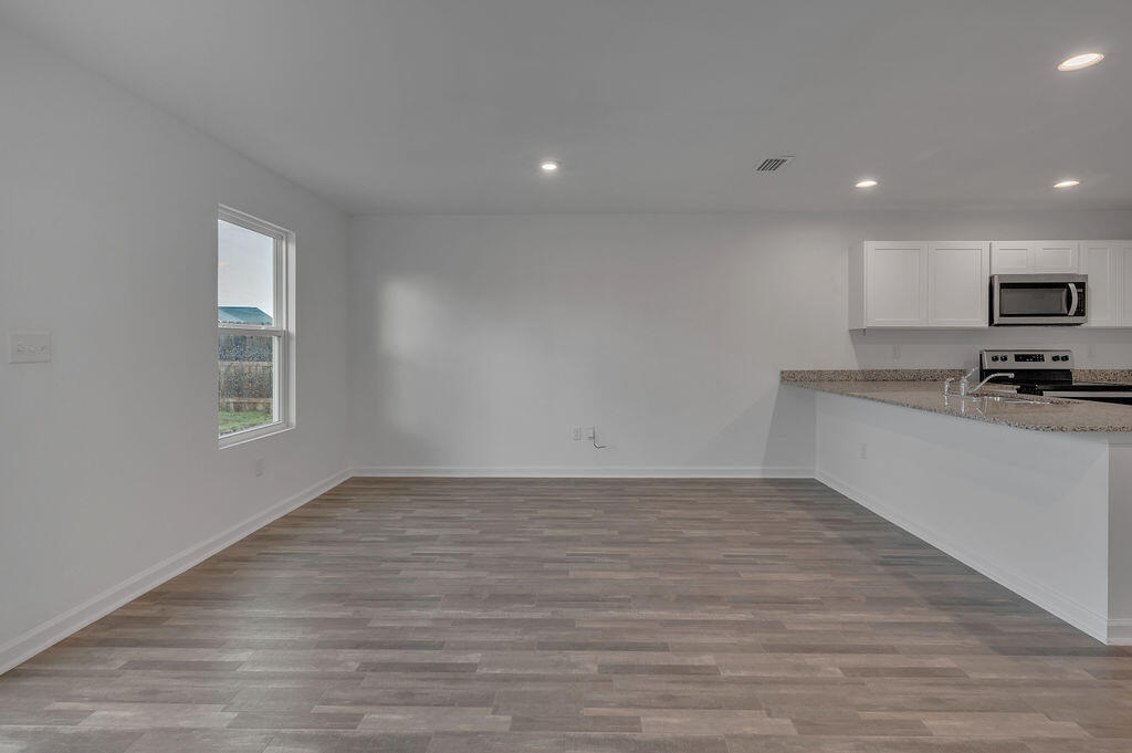 CROSS CREEK - Residential