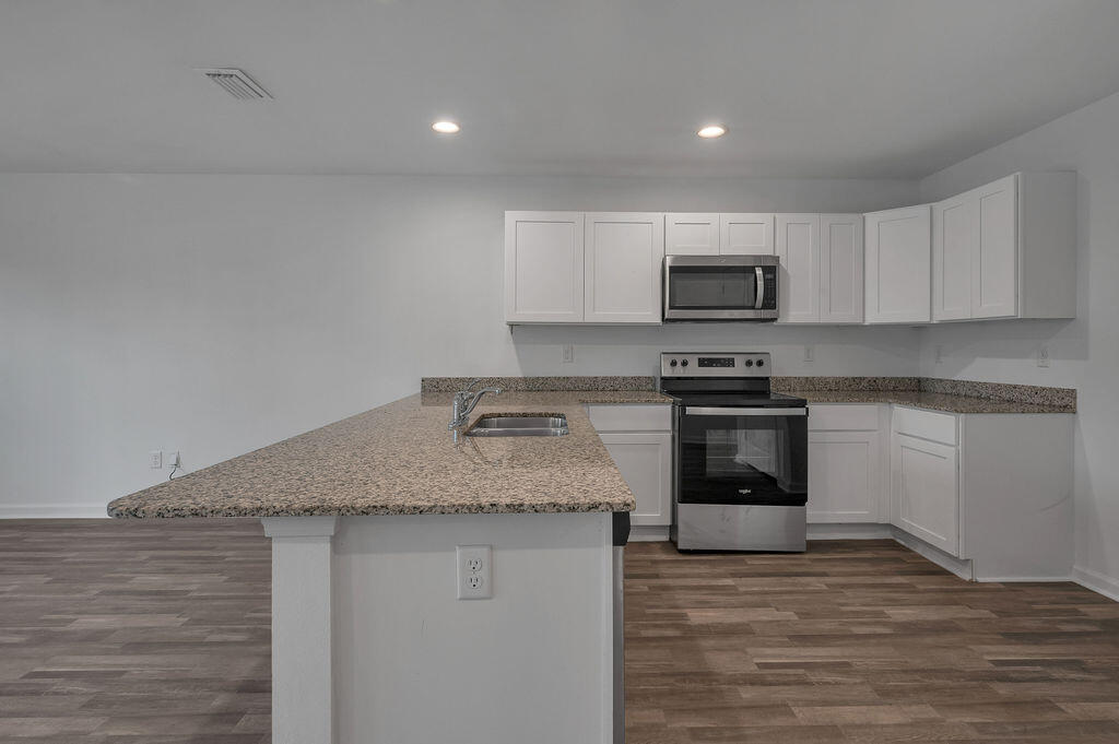 CROSS CREEK - Residential