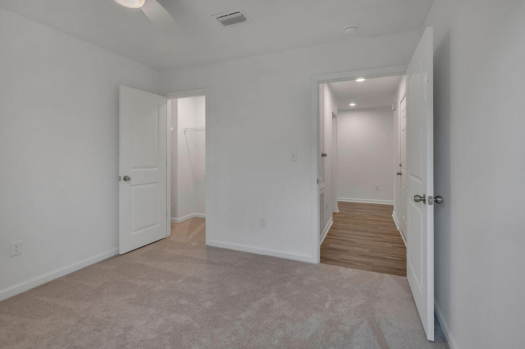 CROSS CREEK - Residential