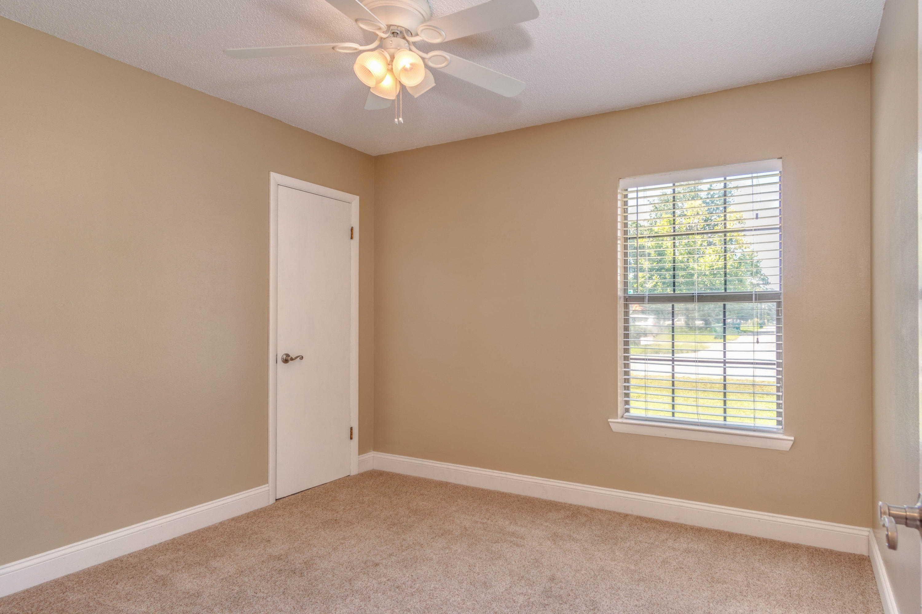 PINE MEADOWS 2ND ADDN - Residential