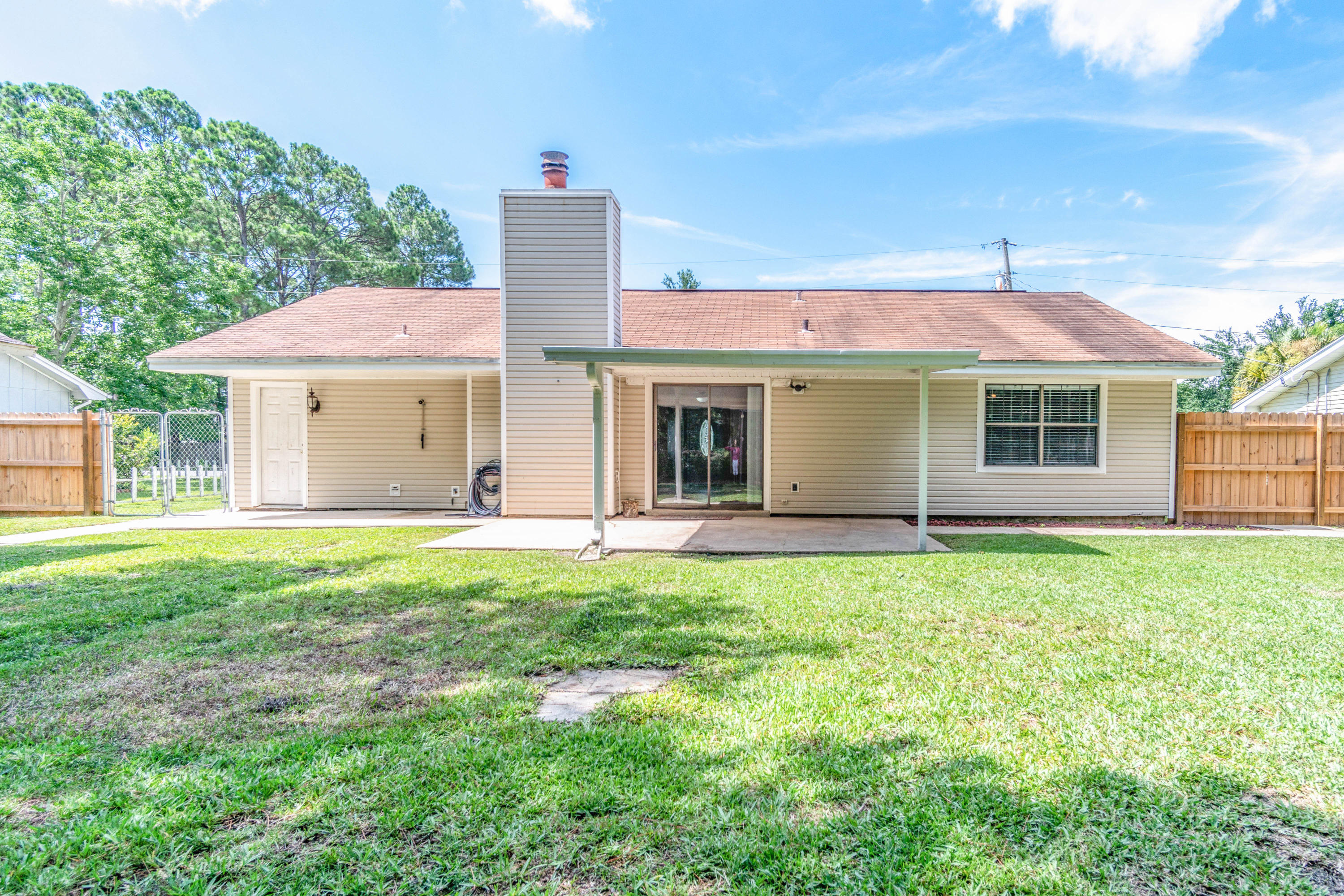 PINE MEADOWS 2ND ADDN - Residential