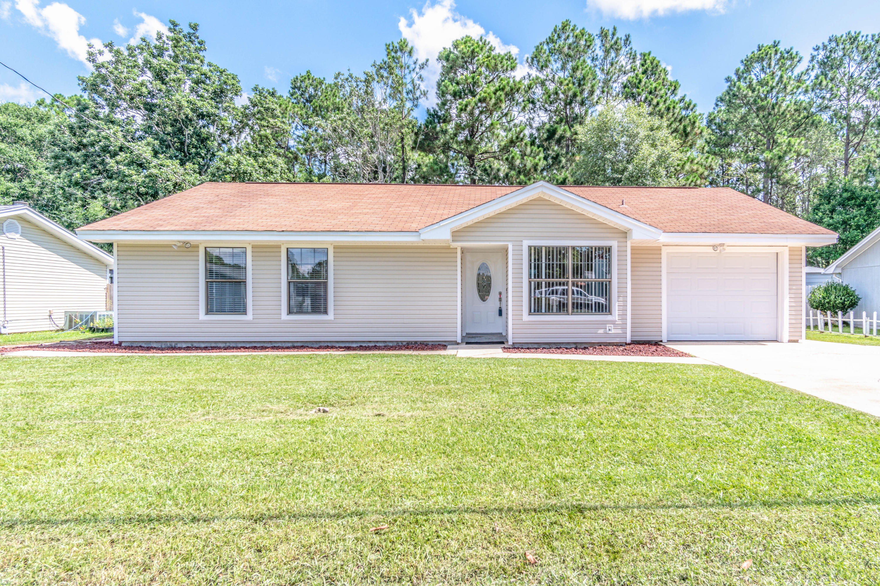 PINE MEADOWS 2ND ADDN - Residential