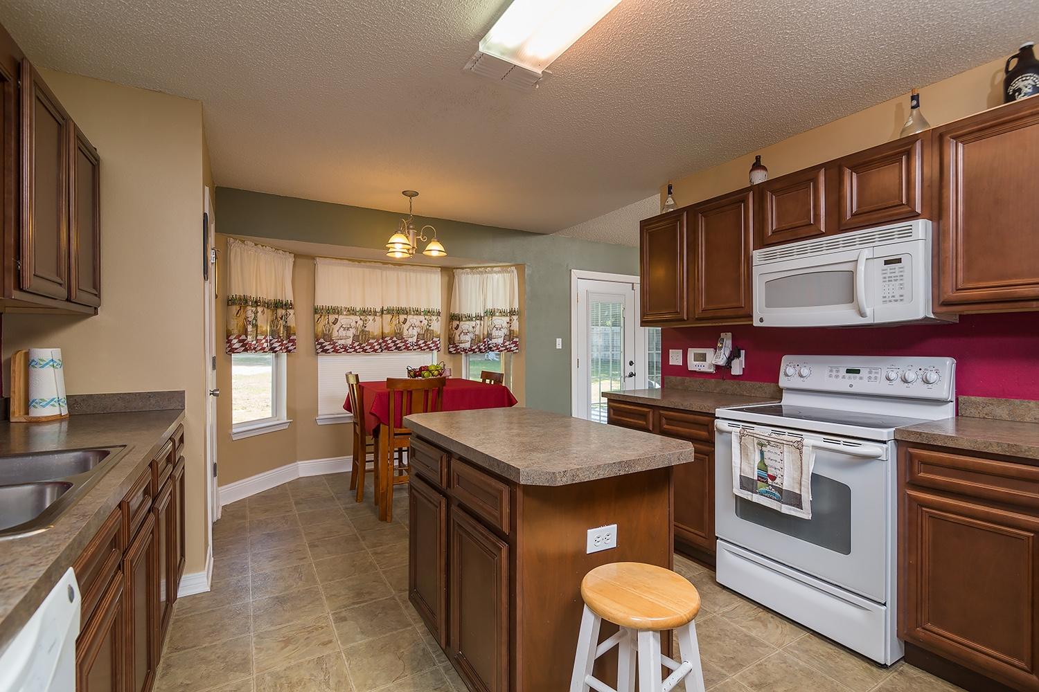 SILVER SPRINGS ESTATES - Residential