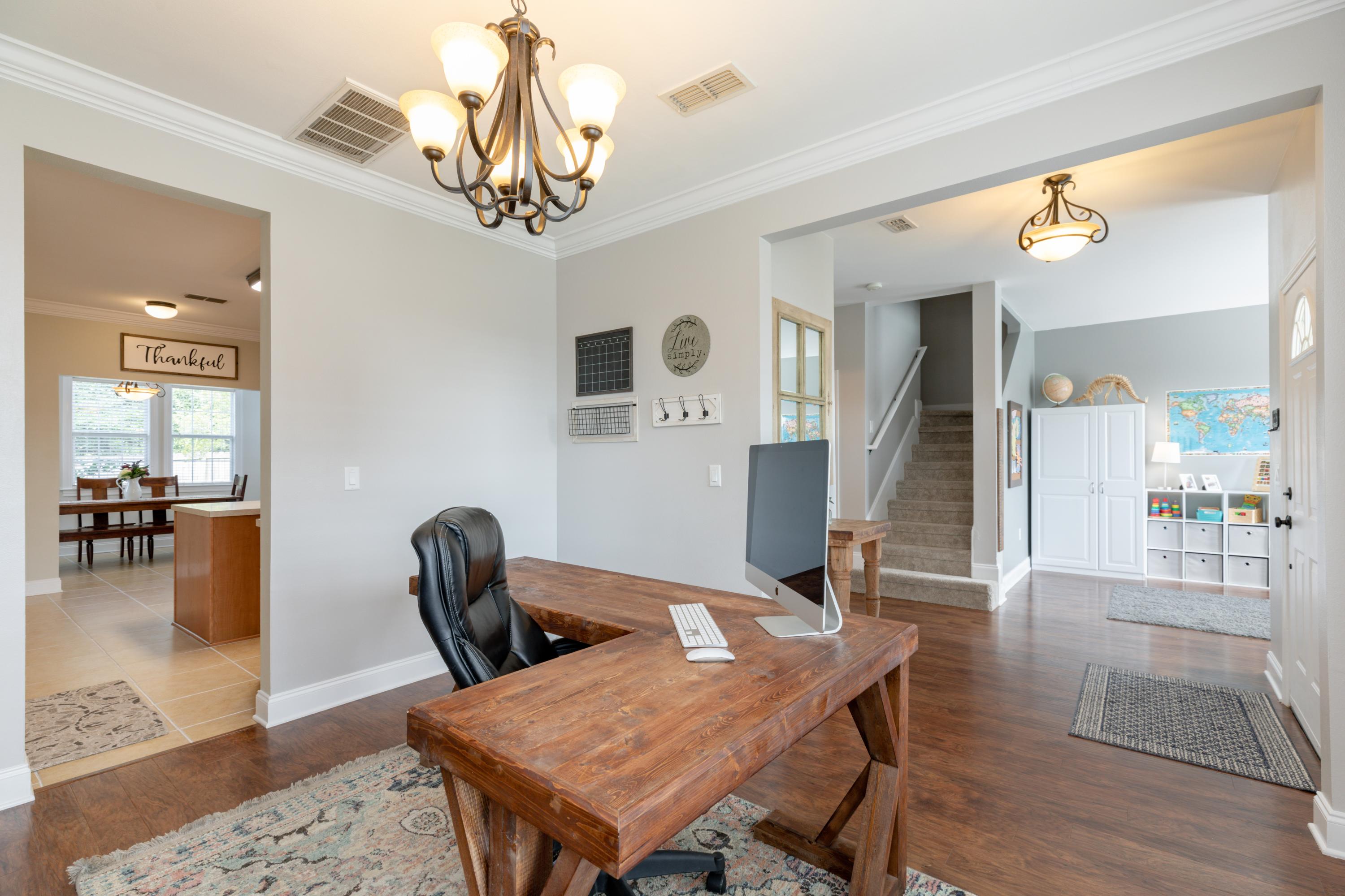 SANDY RIDGE ESTATES - Residential