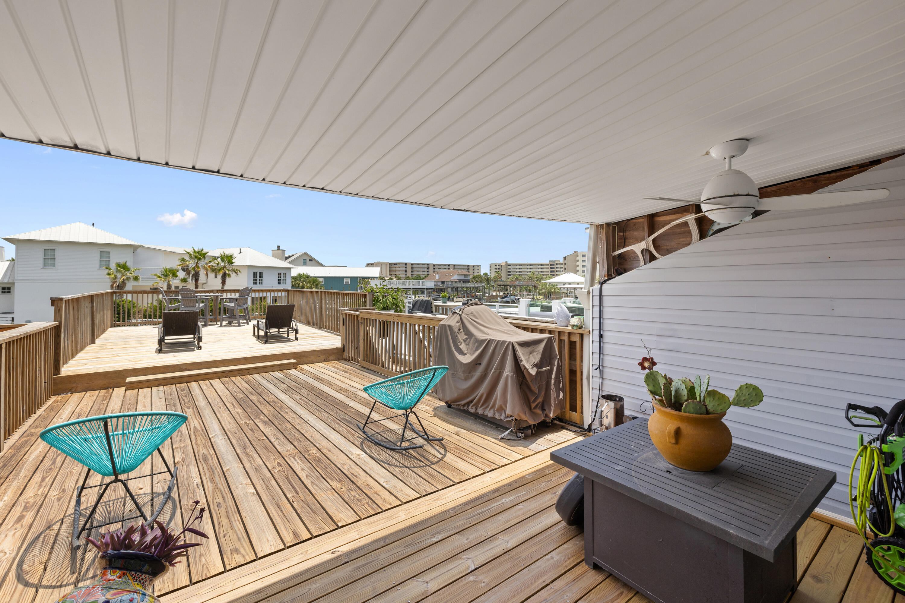 SAND DOLLAR CONDO - Residential