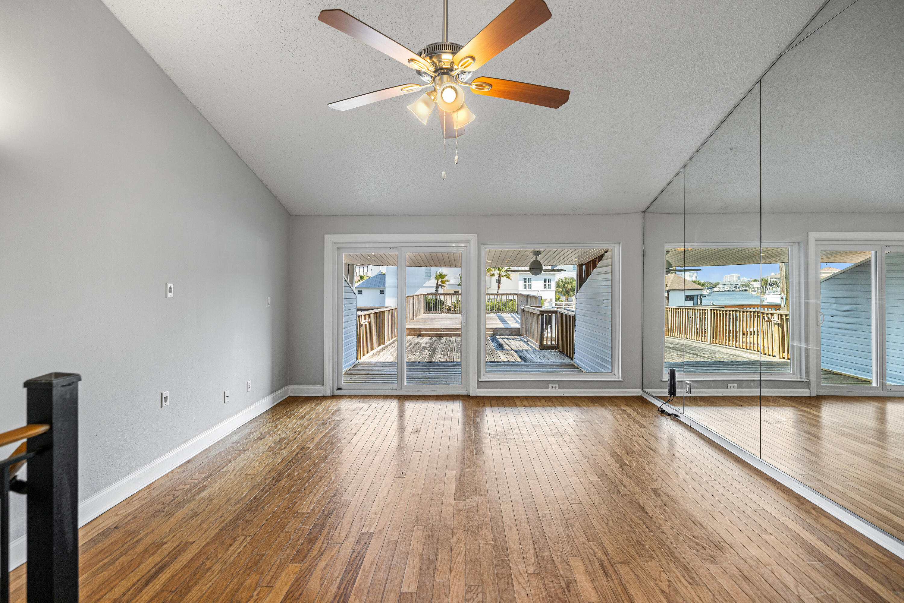 SAND DOLLAR CONDO - Residential