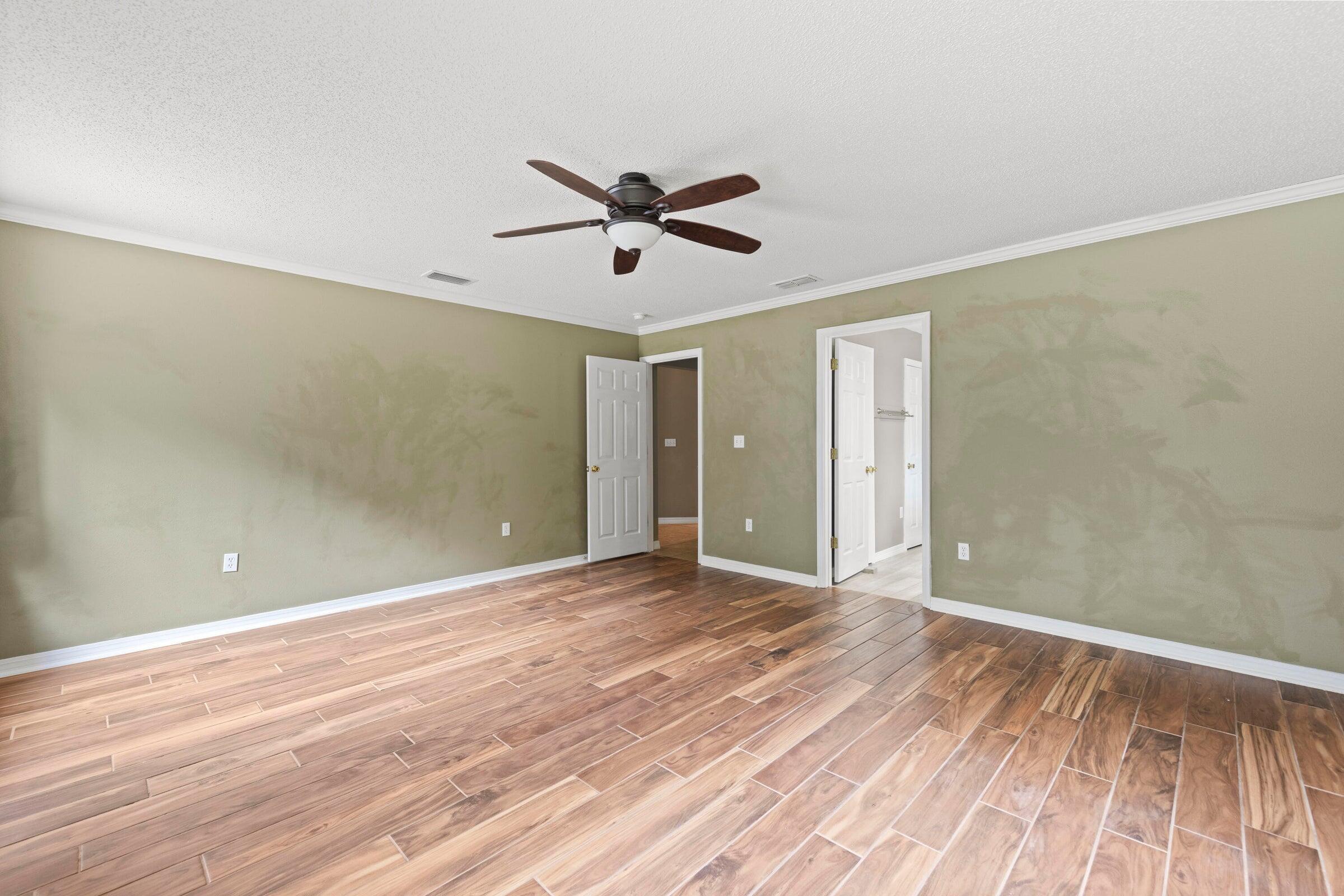 COUNTRYWOOD EST - Residential