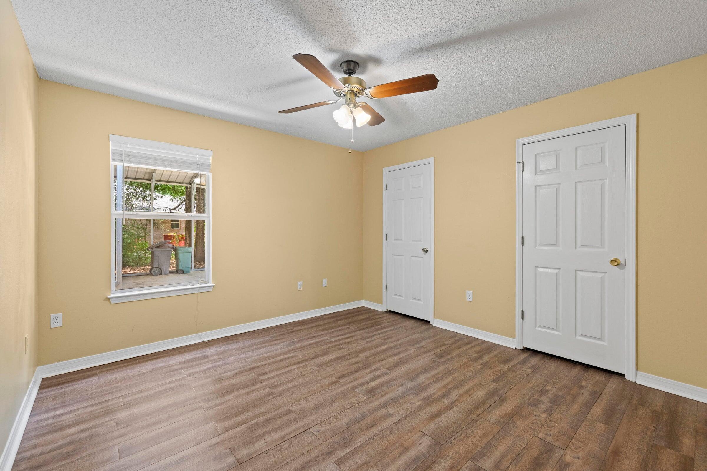 COUNTRYWOOD EST - Residential