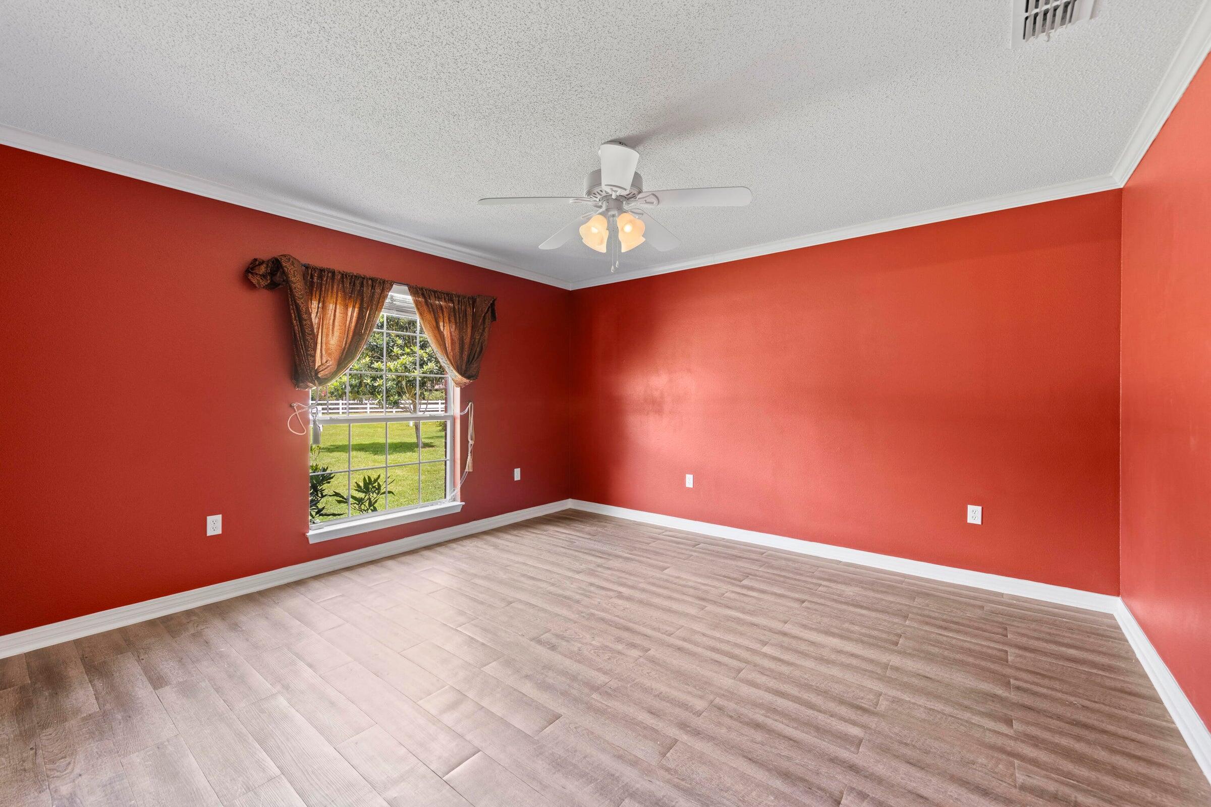 COUNTRYWOOD EST - Residential