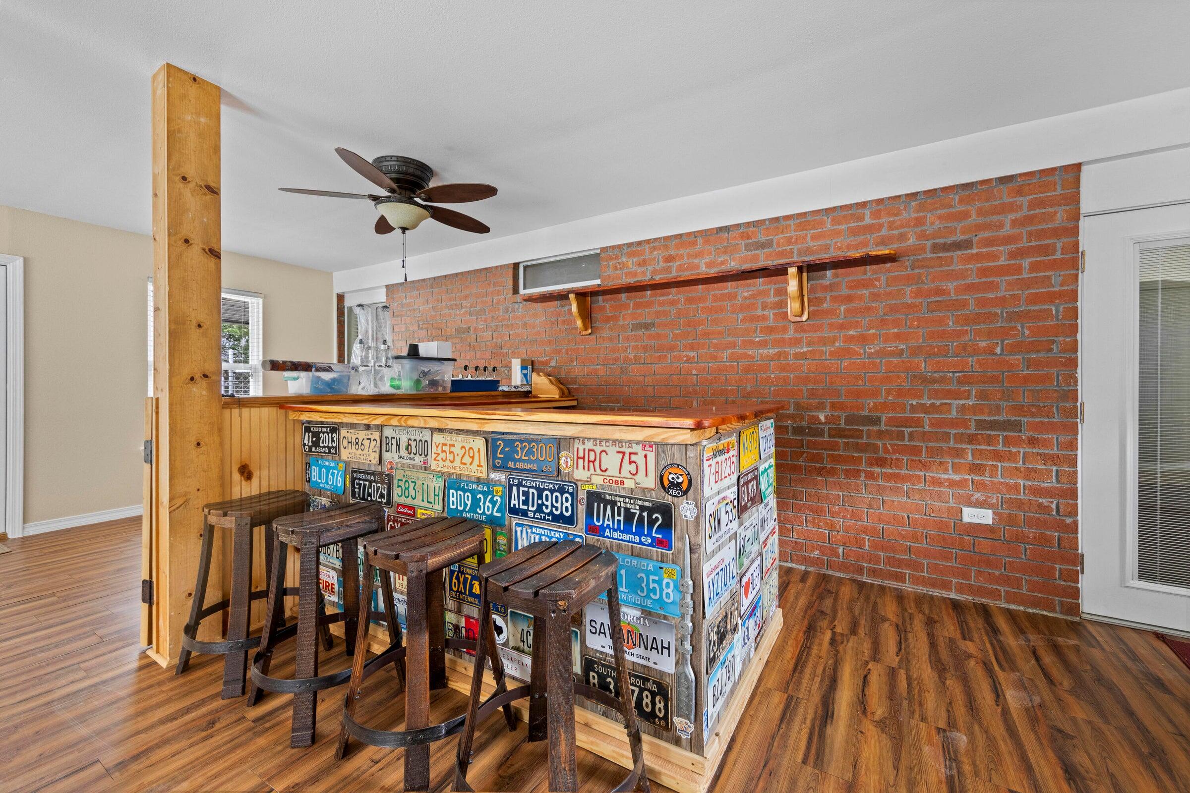 COUNTRYWOOD EST - Residential