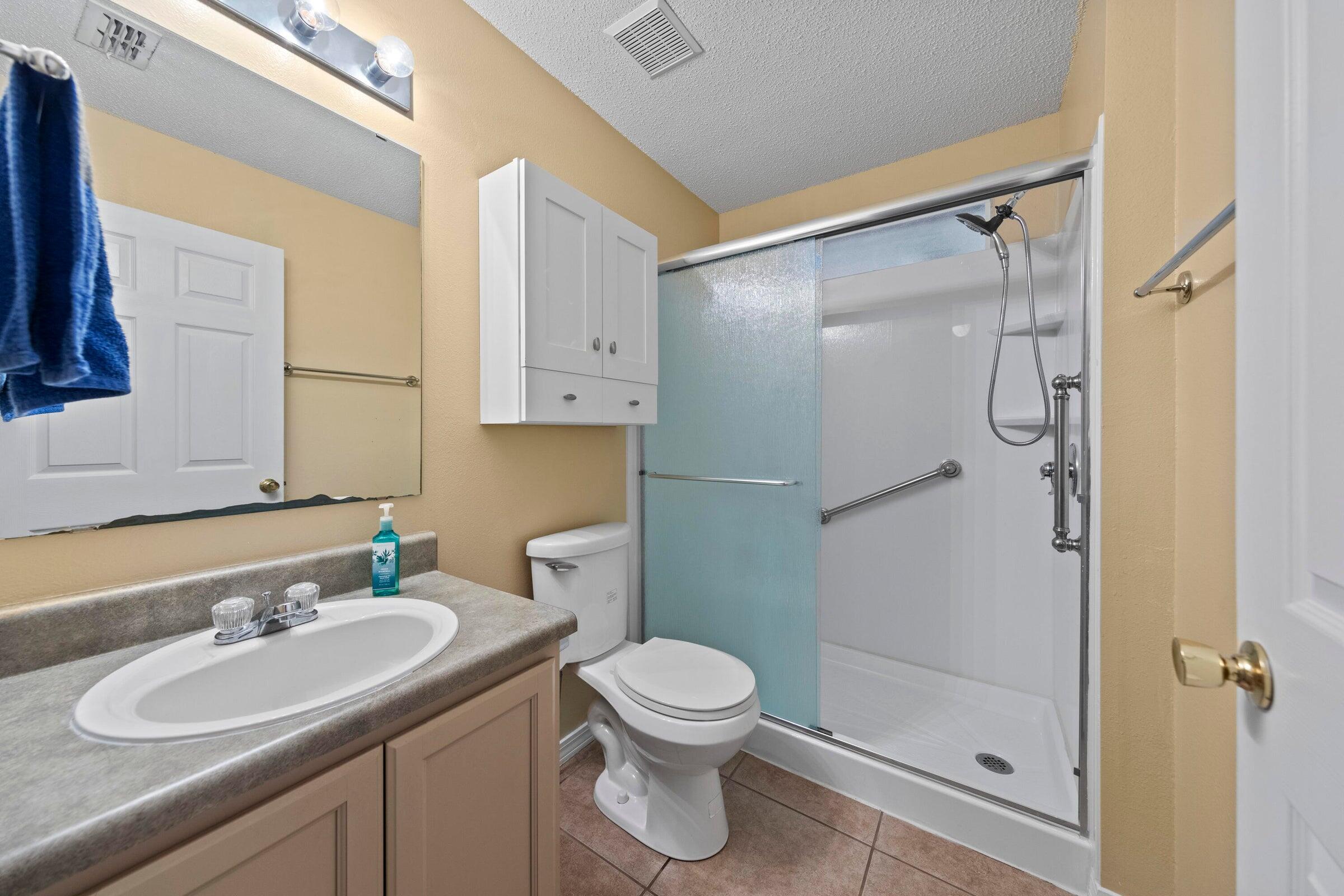 COUNTRYWOOD EST - Residential