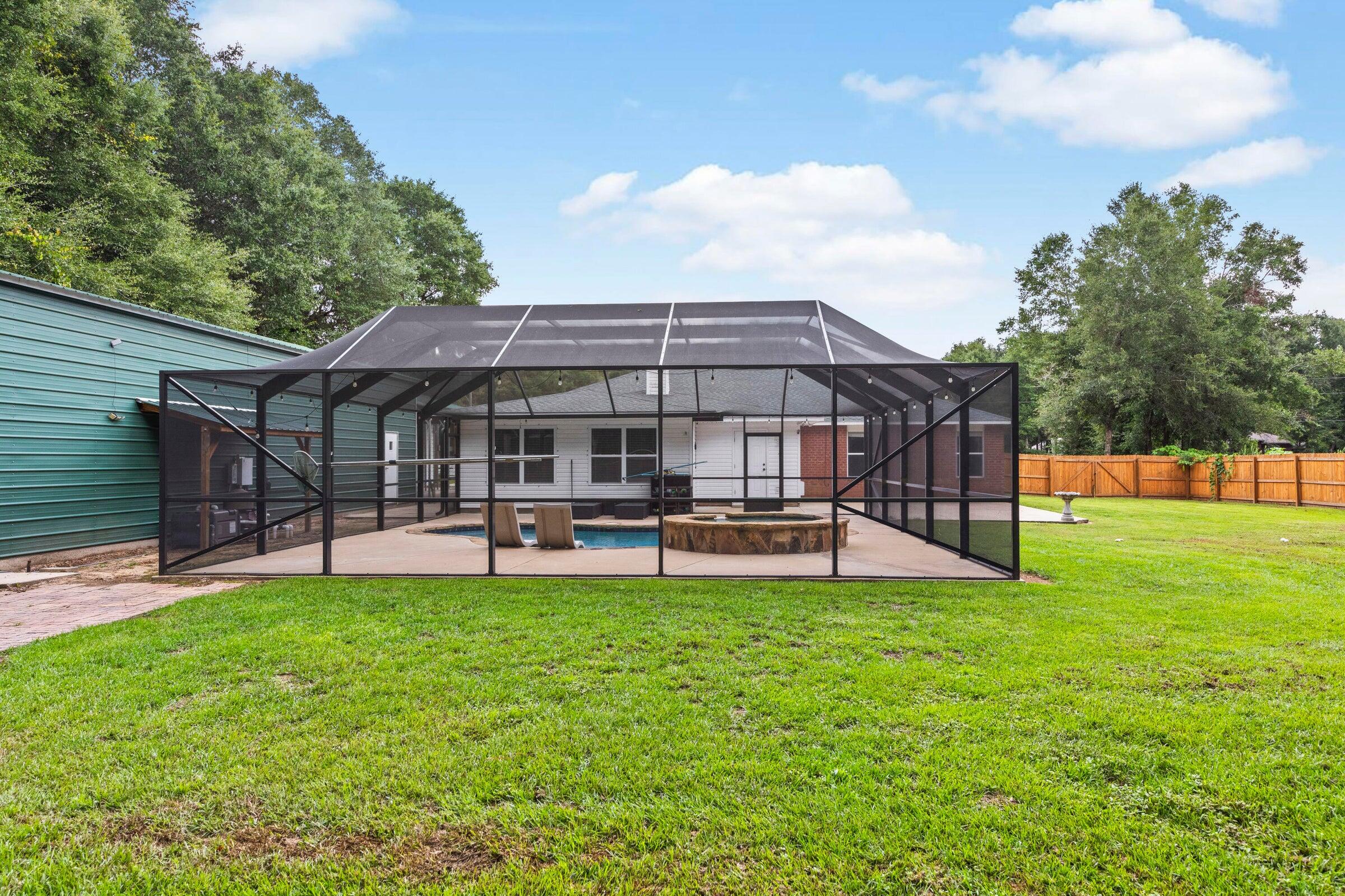 COUNTRYWOOD EST - Residential