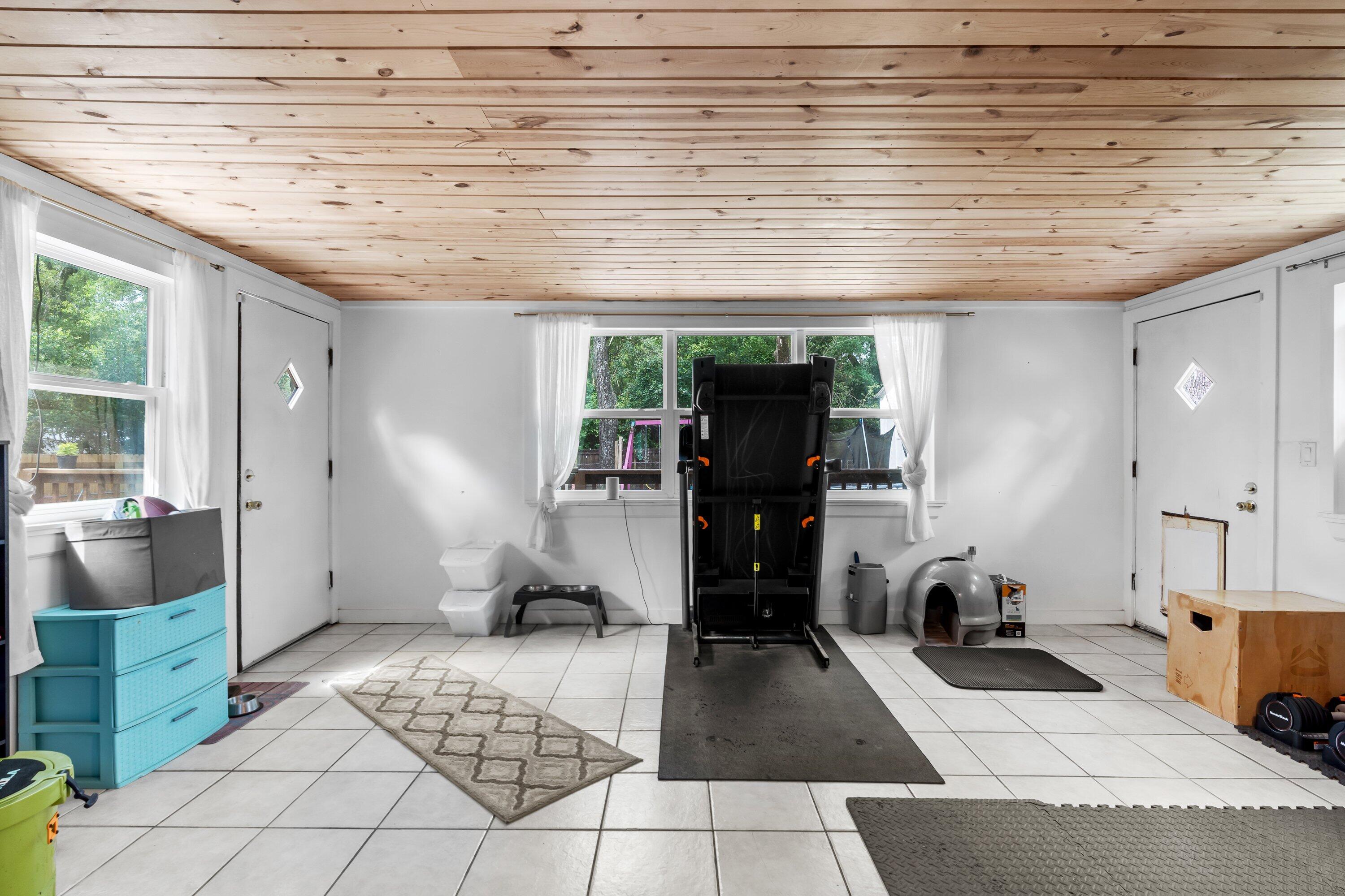 EDGEWATER VILLAGE - Residential Lease