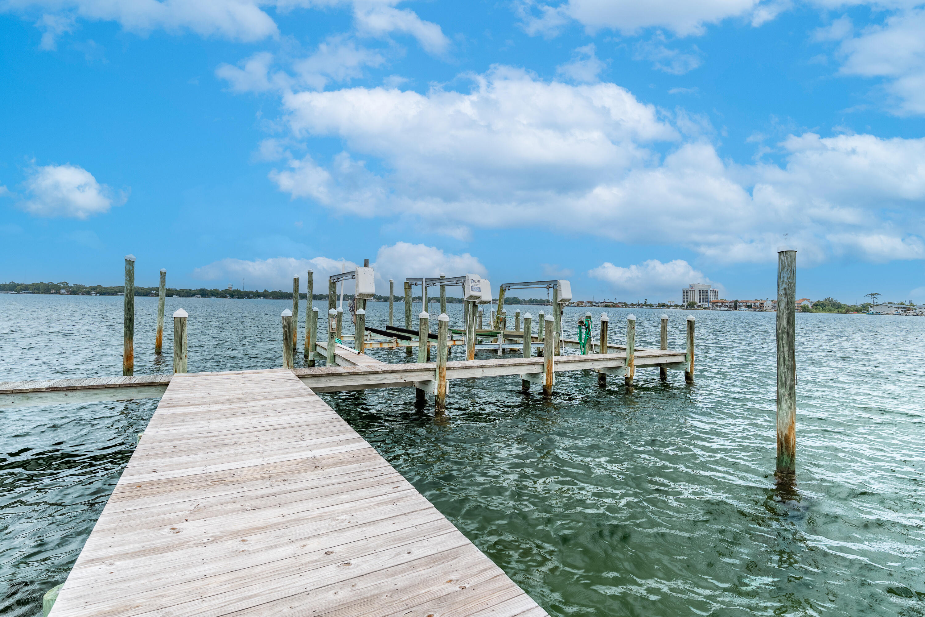PALM HARBOR MARINA - Residential
